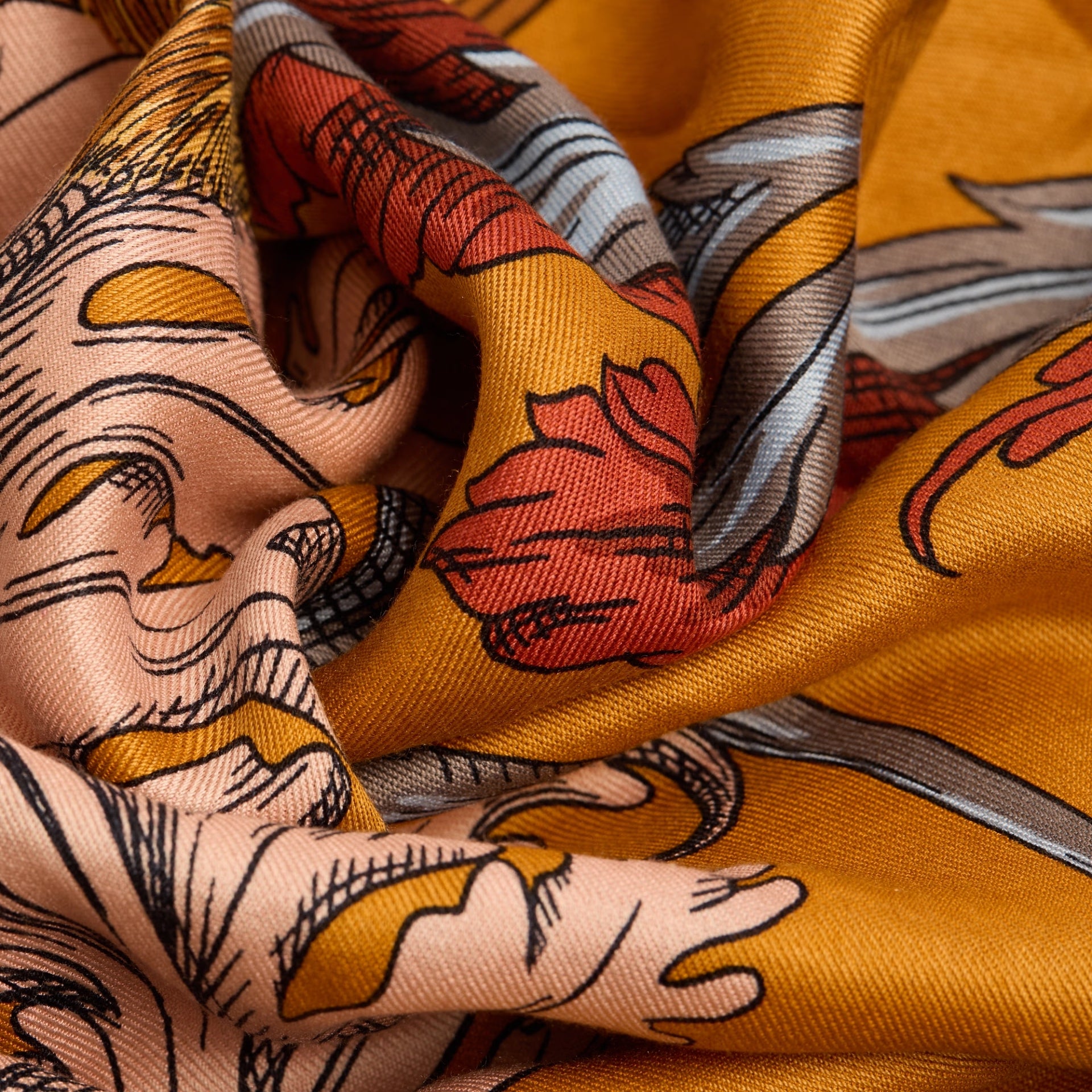 Square 100 Rococo golden brown scarf