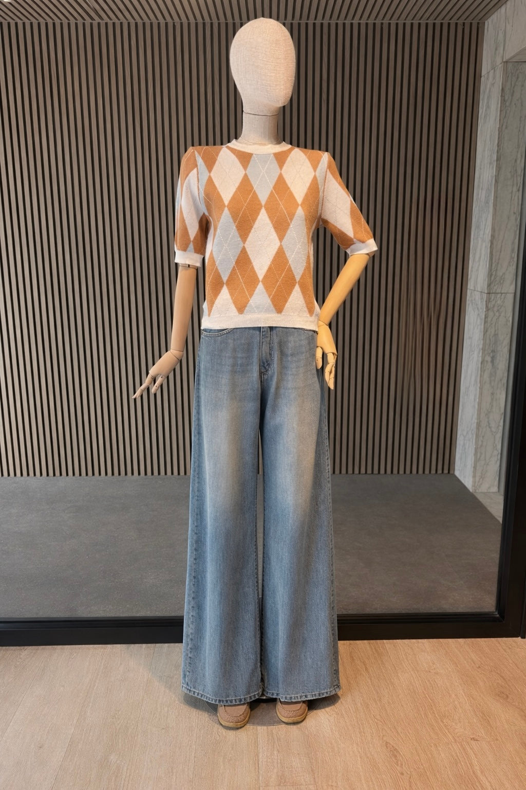 Camel & Cream Argyle Knit Top - Short Sleeve Diamond Sweater