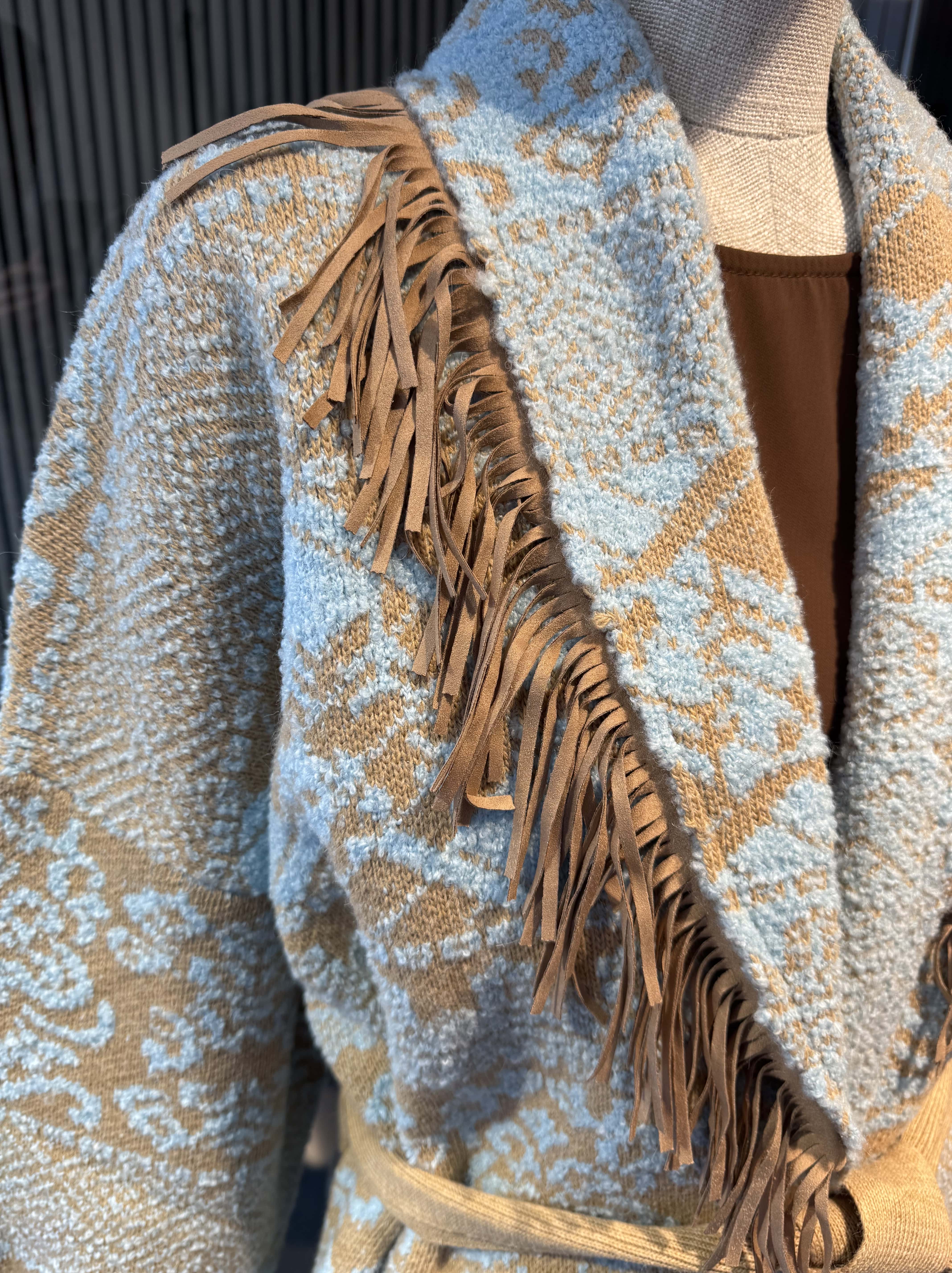 Relaxed fit cardigan with fringes