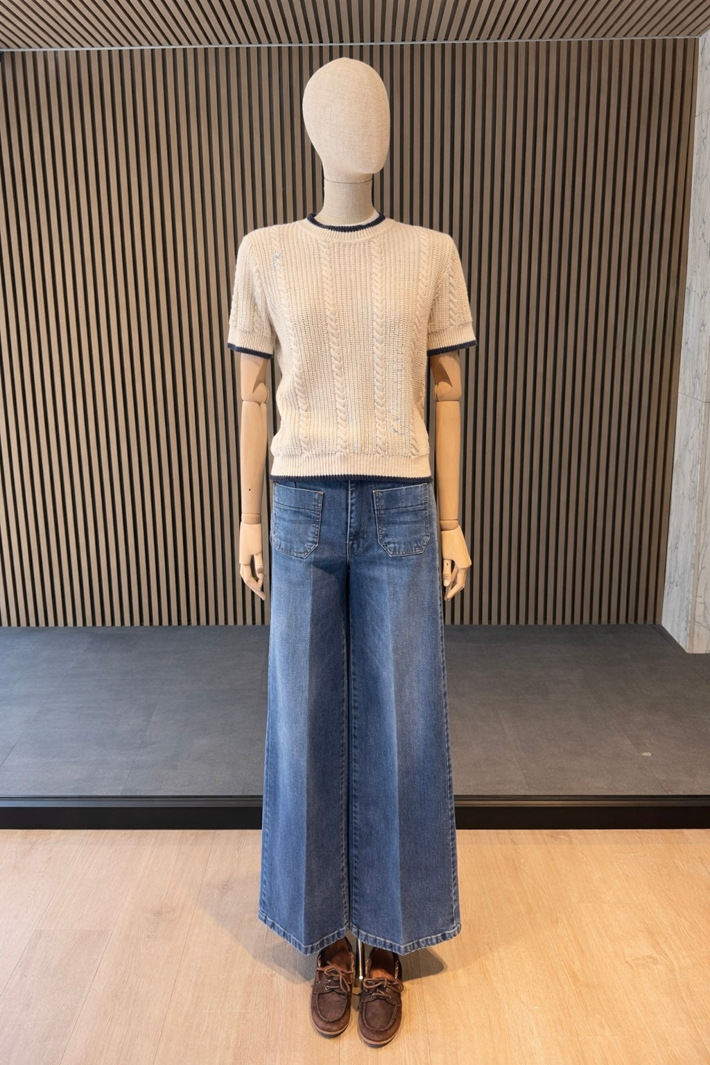 White Cable Knit Short Sleeve Sweater With Navy Trim