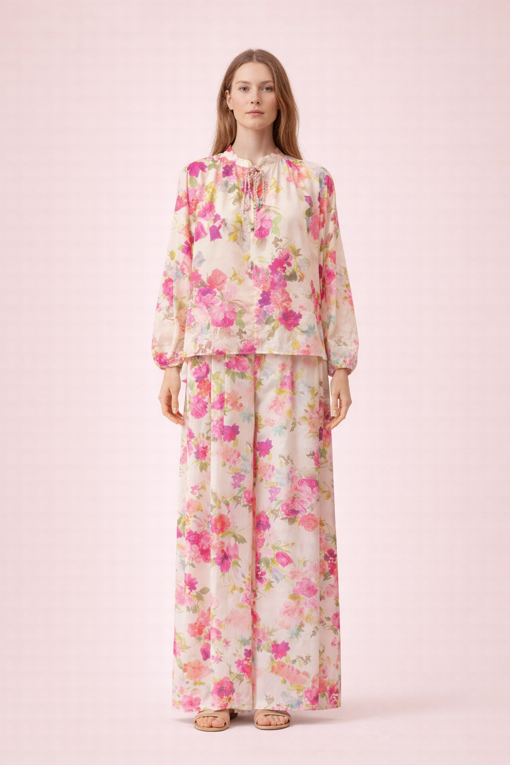 Relaxed Fit Floral Blouse - Lightweight Elegant Summer Shirt with Pink Print