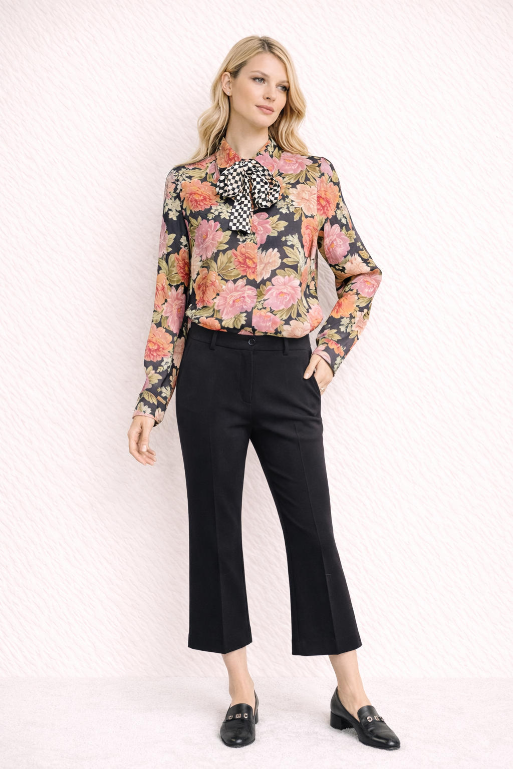 Women's Relaxed Fit Floral Bow Blouse