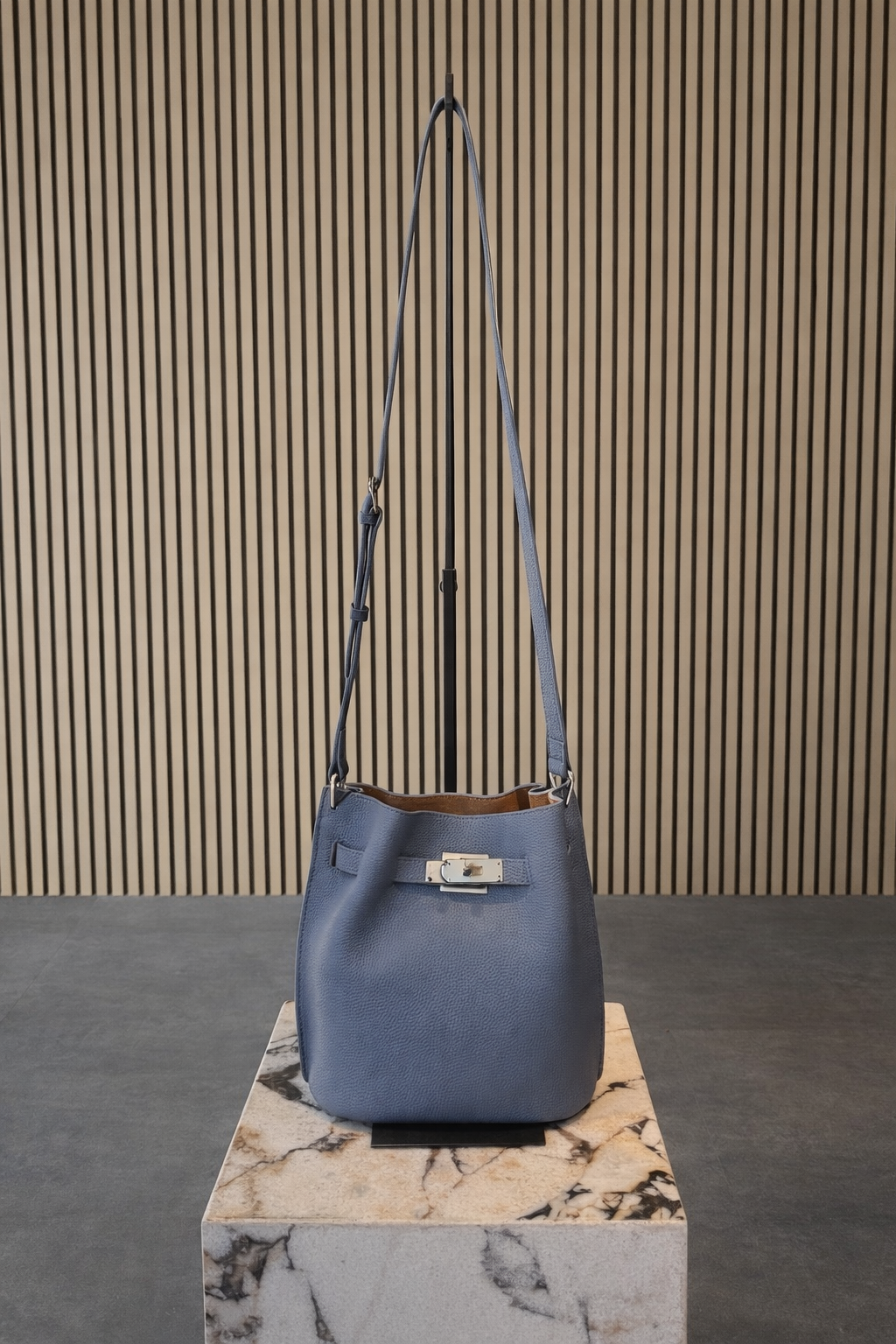 Luxury Denim Blue Pebbled Leather Bag - Elegant Crossbody Shoulder Bag