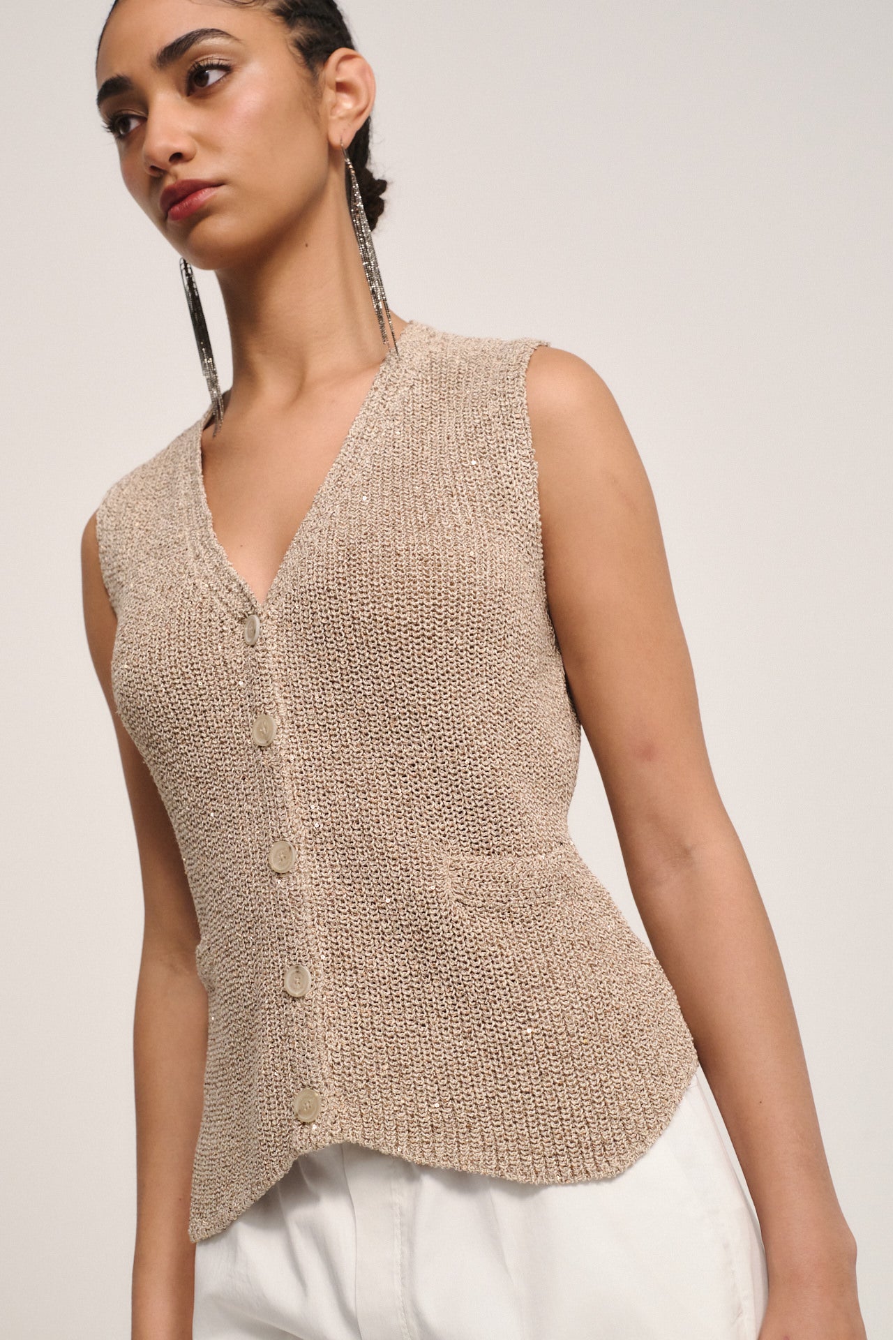 Beige Sequin Knit Vest – Lightweight Shimmer Crochet Waistcoat