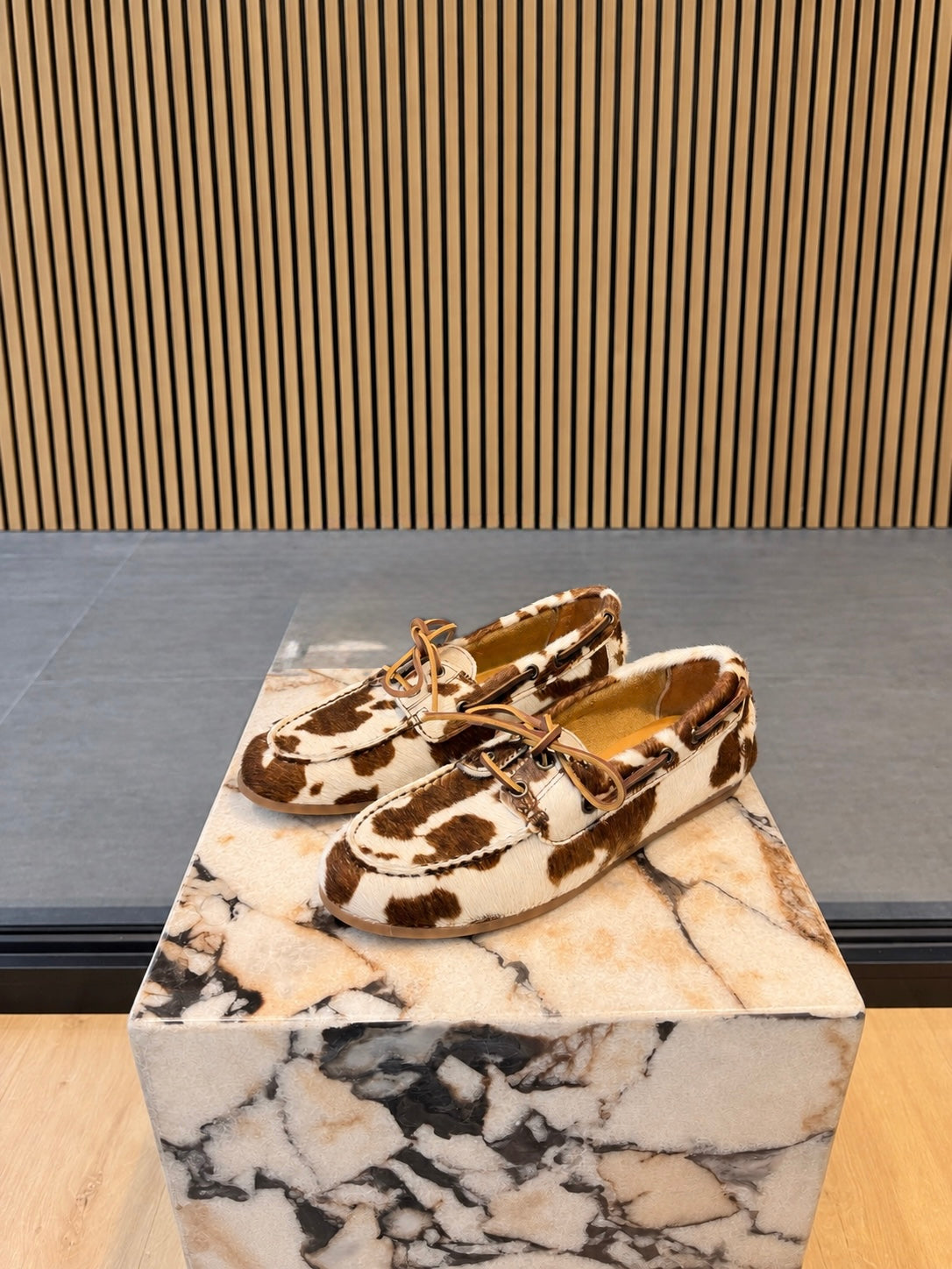 Women's Cow Print Haircalf Leather Shoes With Leather Laces