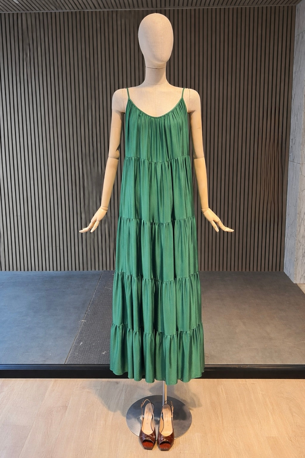 Emerald Green Relaxed Fit Tiered Maxi Dress