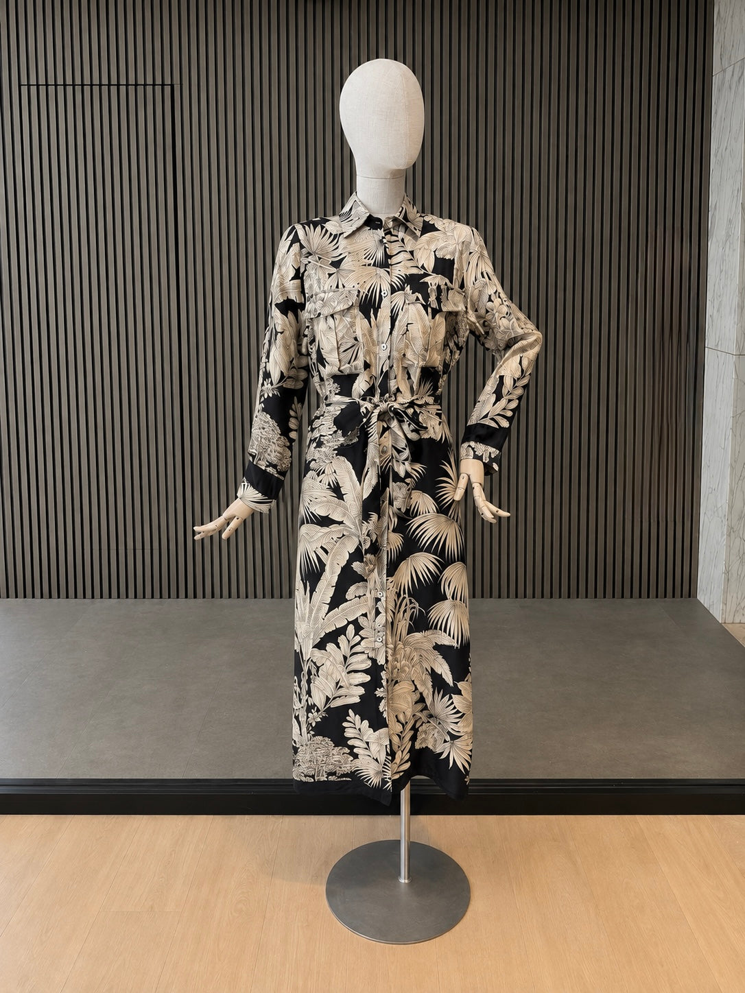 Women's Black & Beige Tropical Print Belted Maxi Shirt Dress