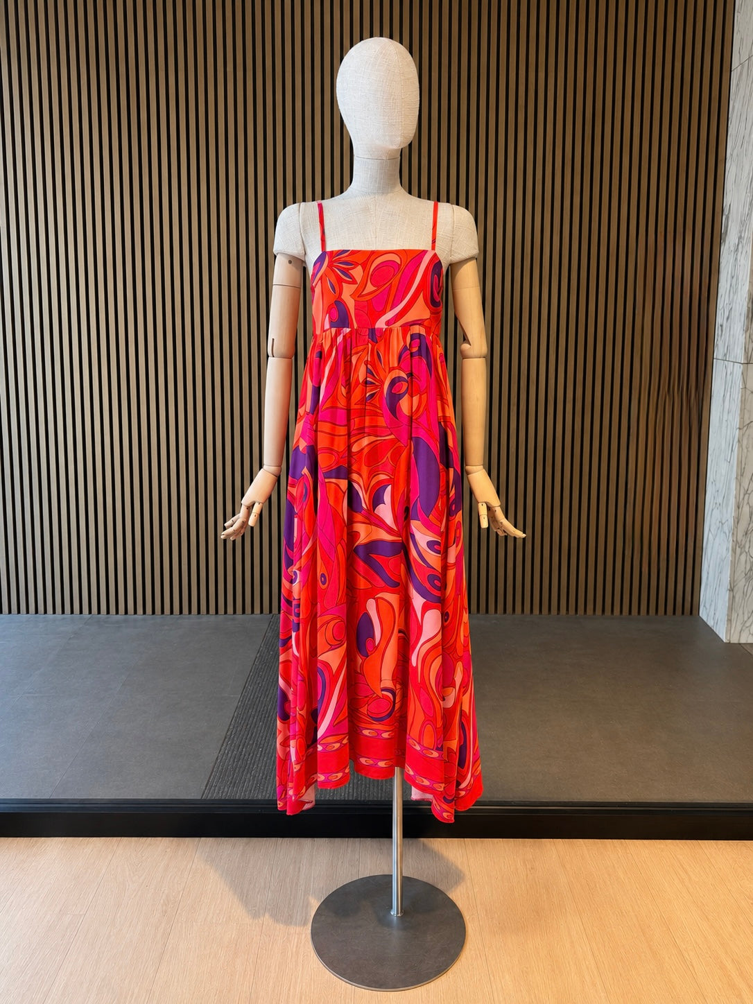 Women's Abstract Print Strappy Maxi Dress - Red & Pink