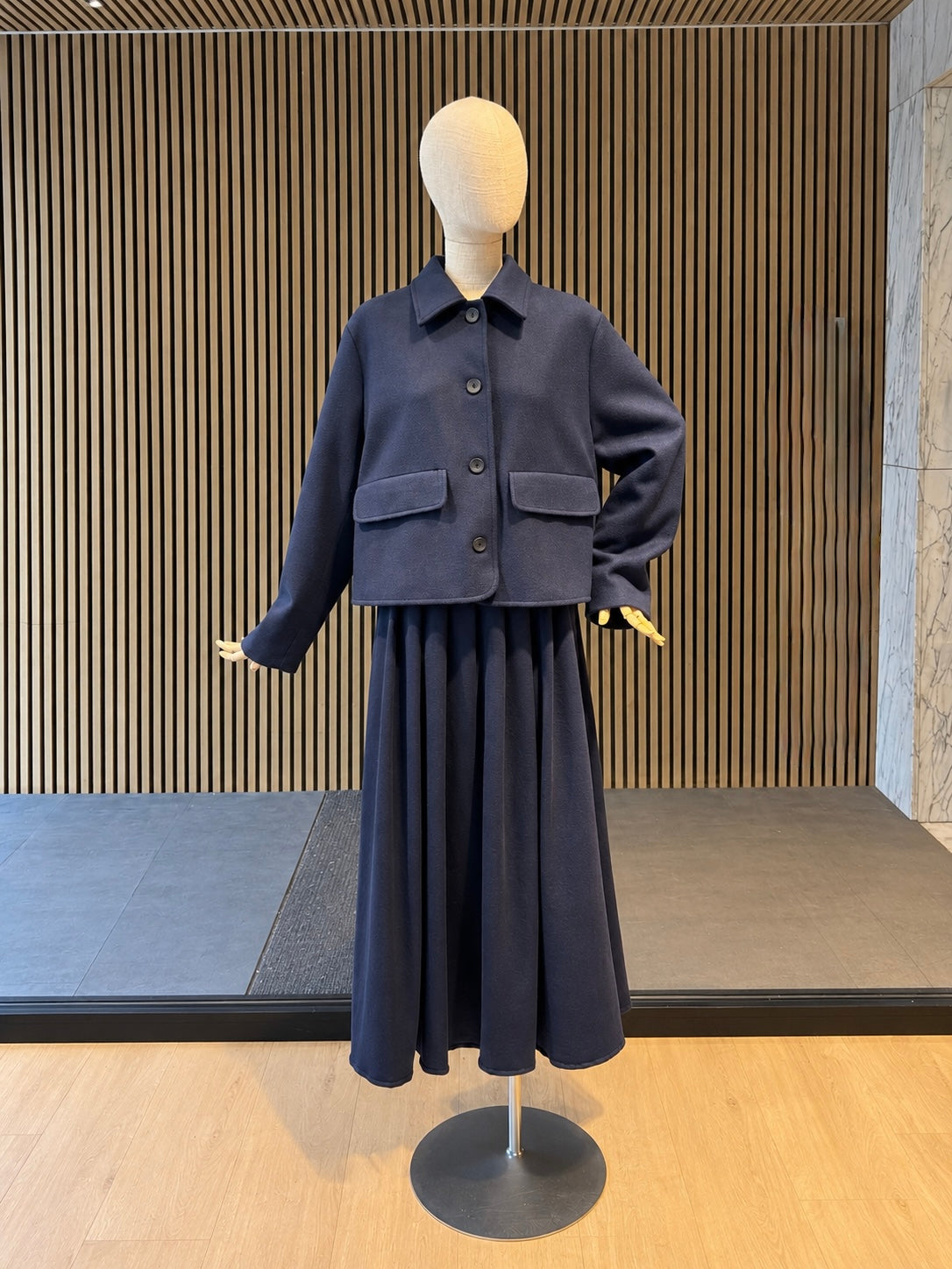 Women's Relaxed Fit Navy Cropped Jacket With Button Front & Flap Pockets