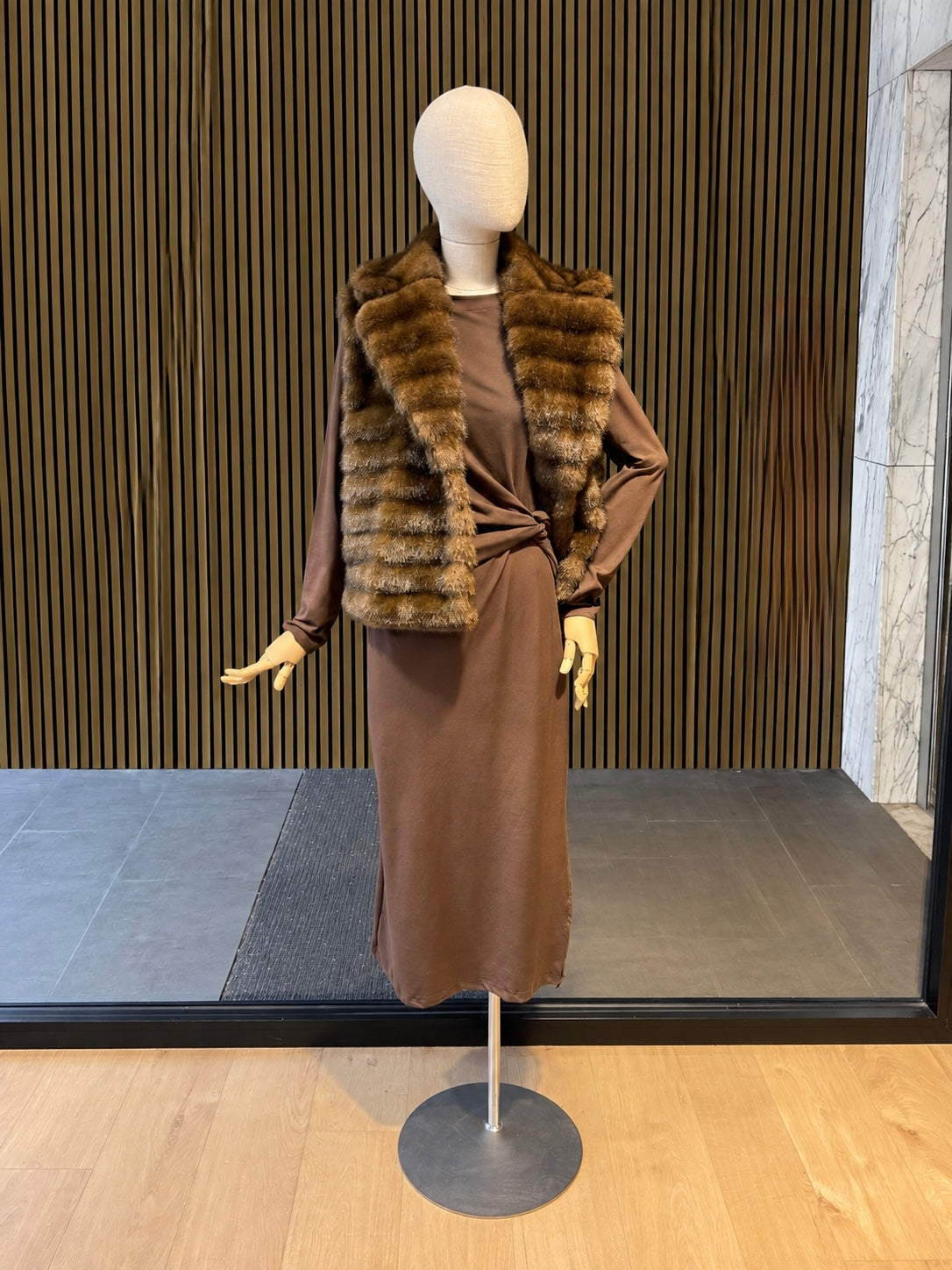 Brown Faux Fur Vest With Wide Collar - Women's Luxury Gilet