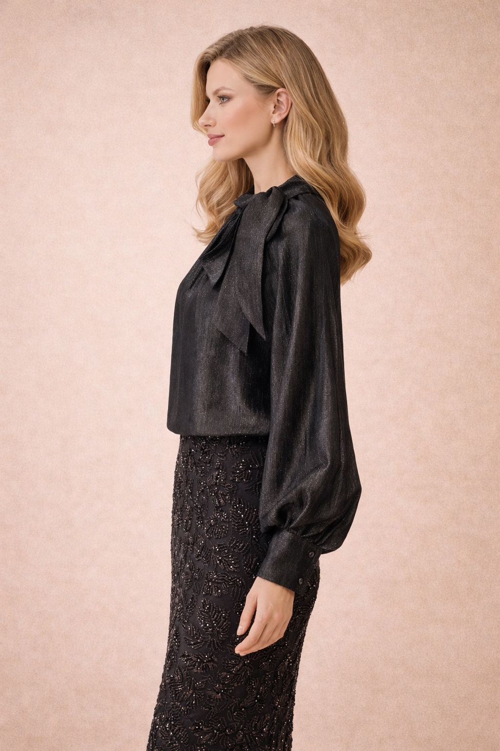 Relaxed fit black blouse with a bow