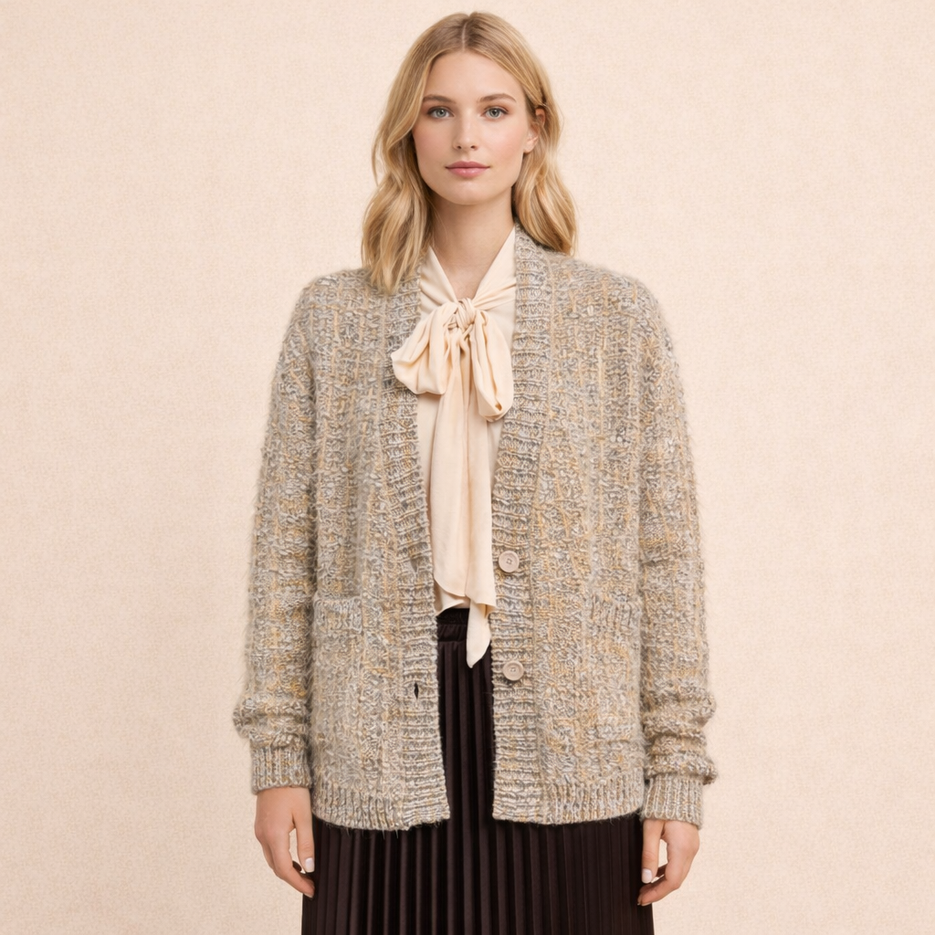 Cardigan beige coupe décontractée style Chanel