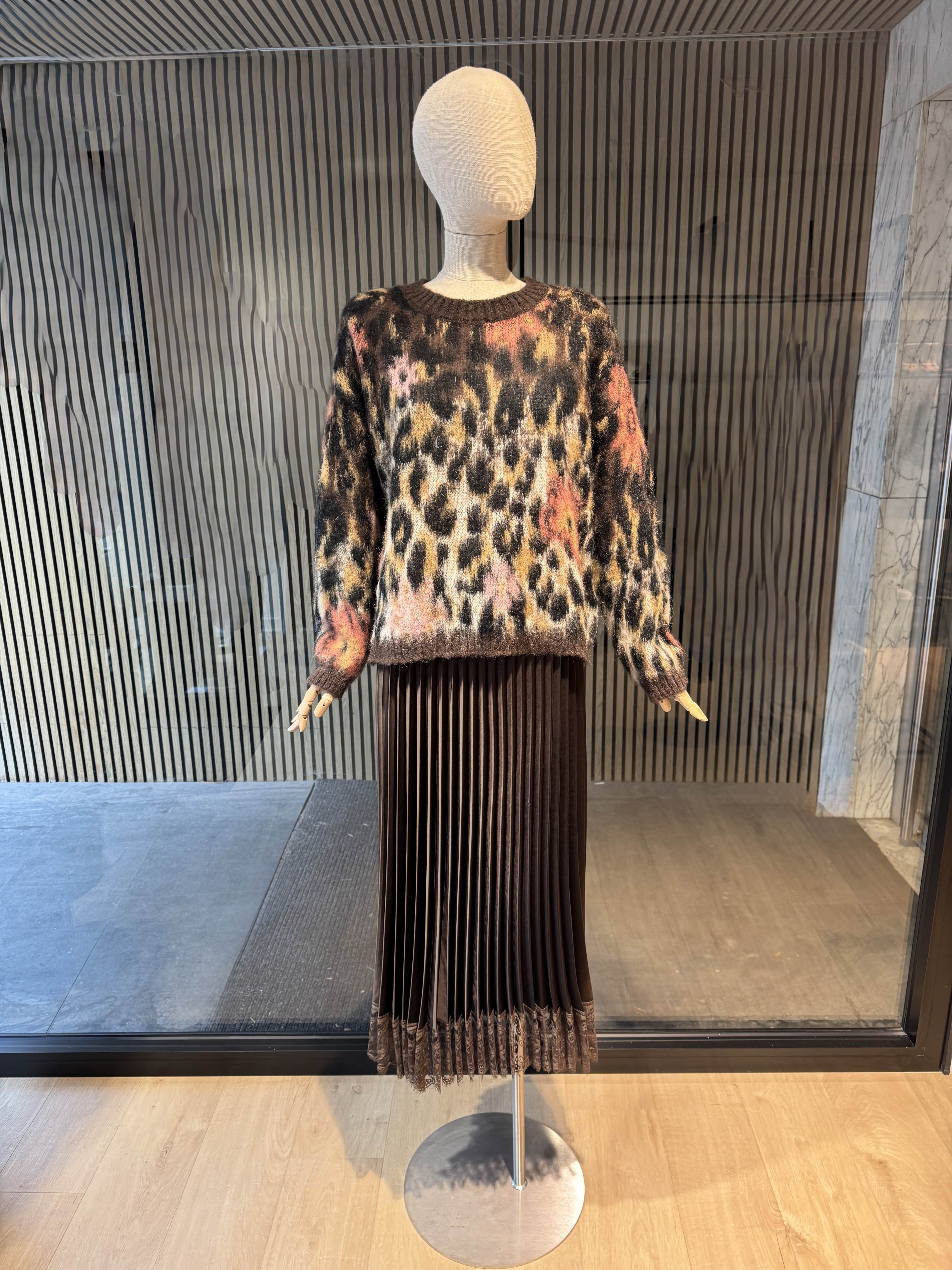 Relaxed fit brown printed sweater