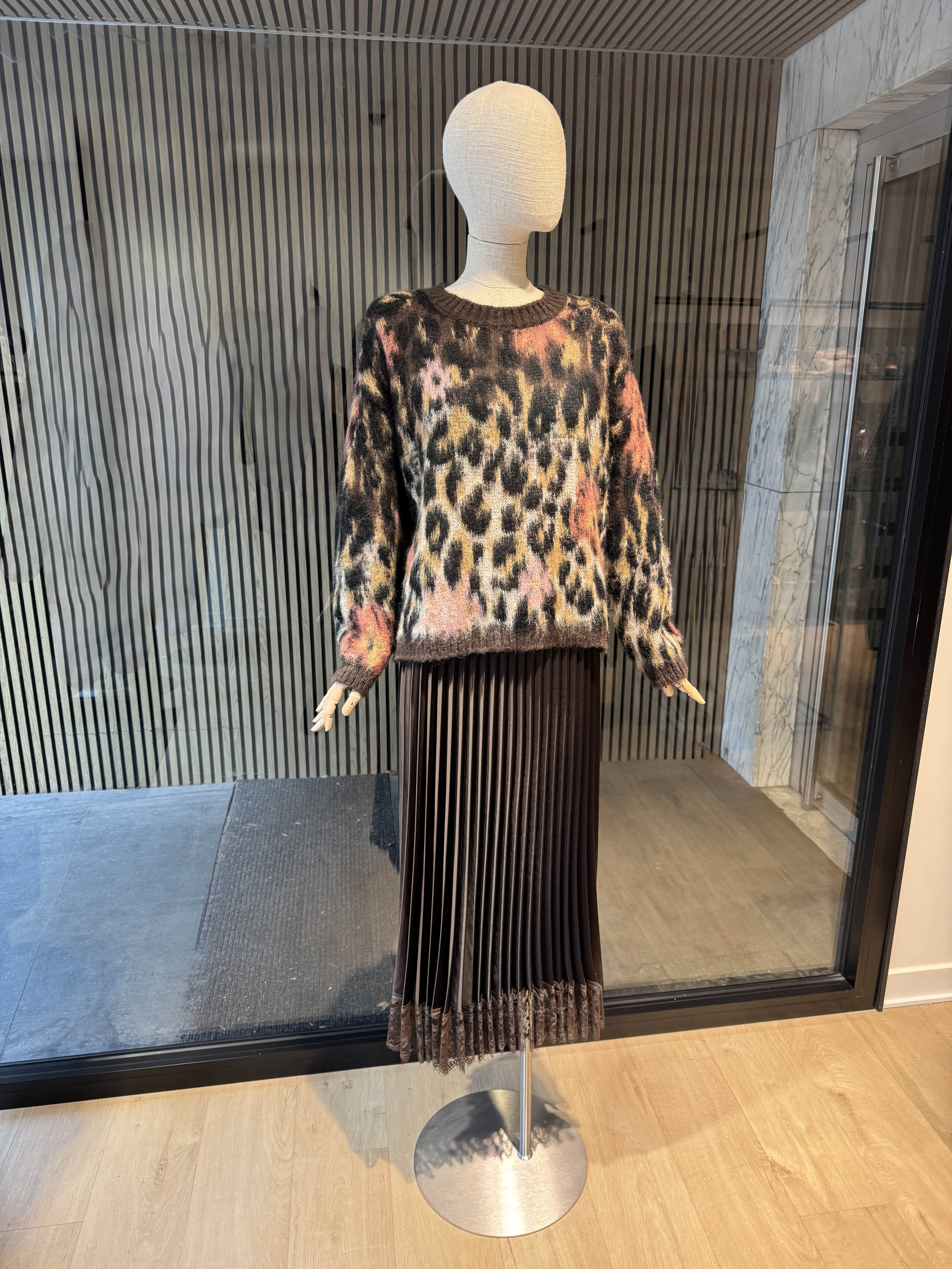 Relaxed fit brown printed sweater