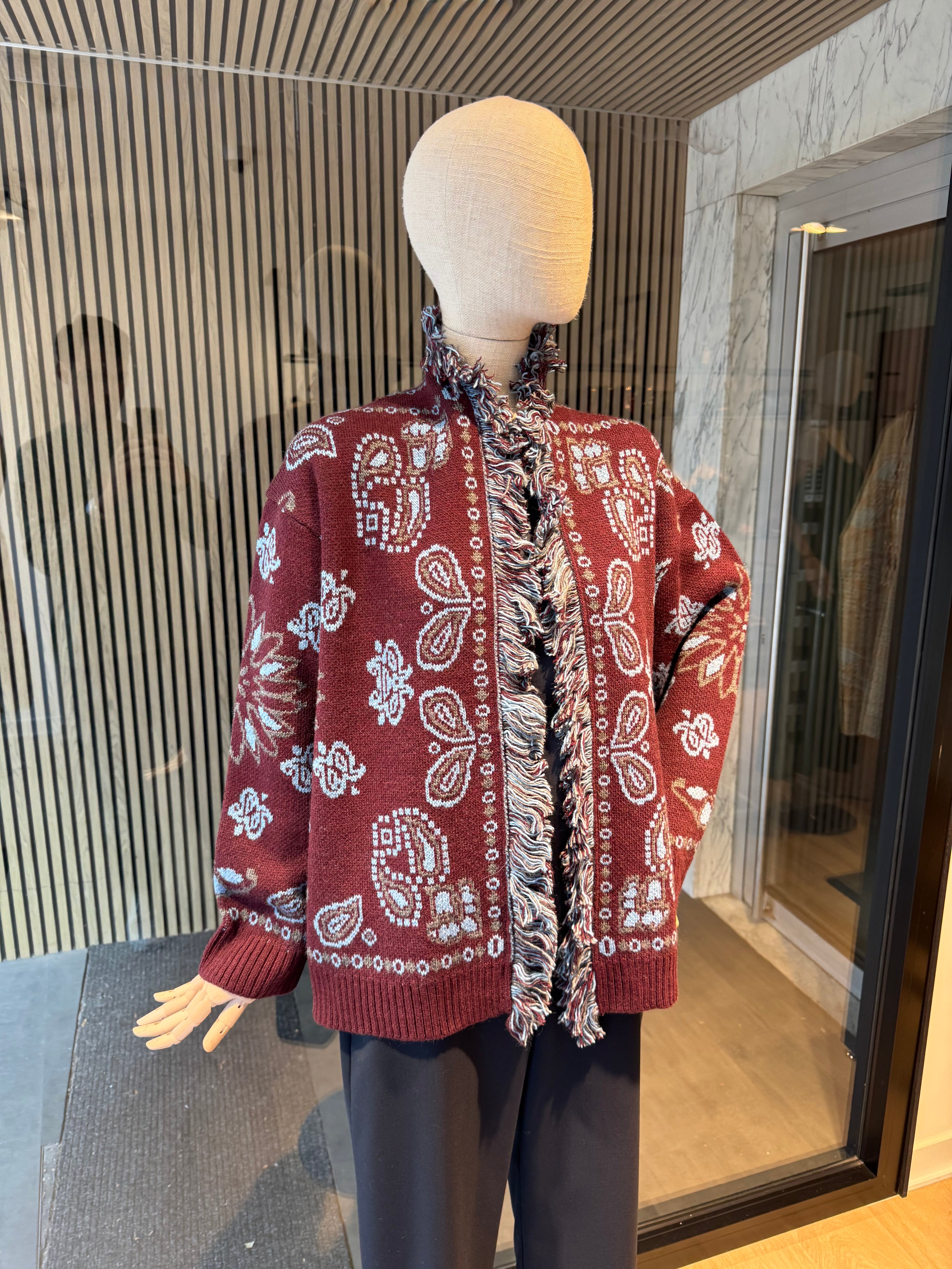 Cardigan in paisley print