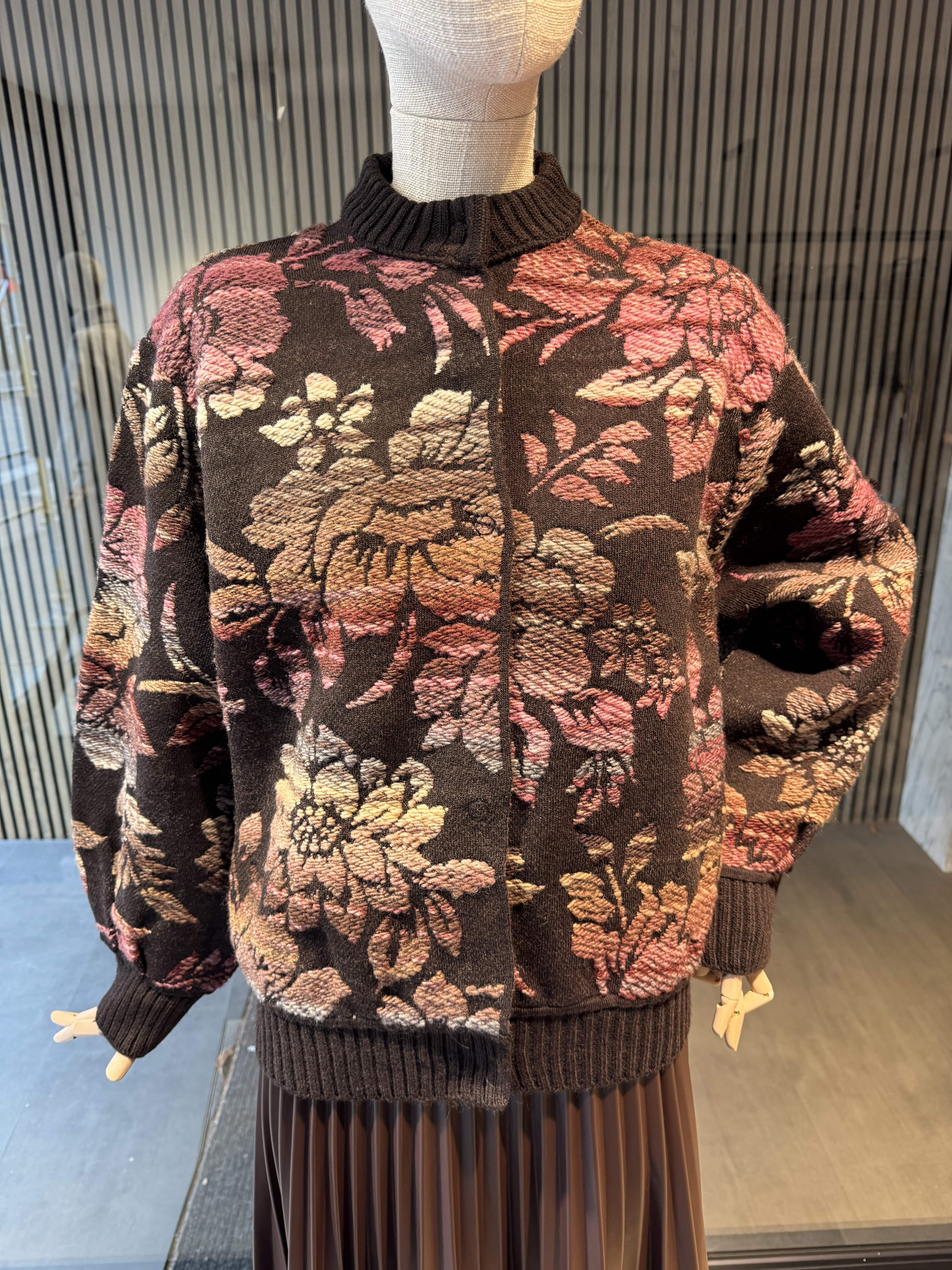 Relaxed fit chocolate printed knitted bomber jacket