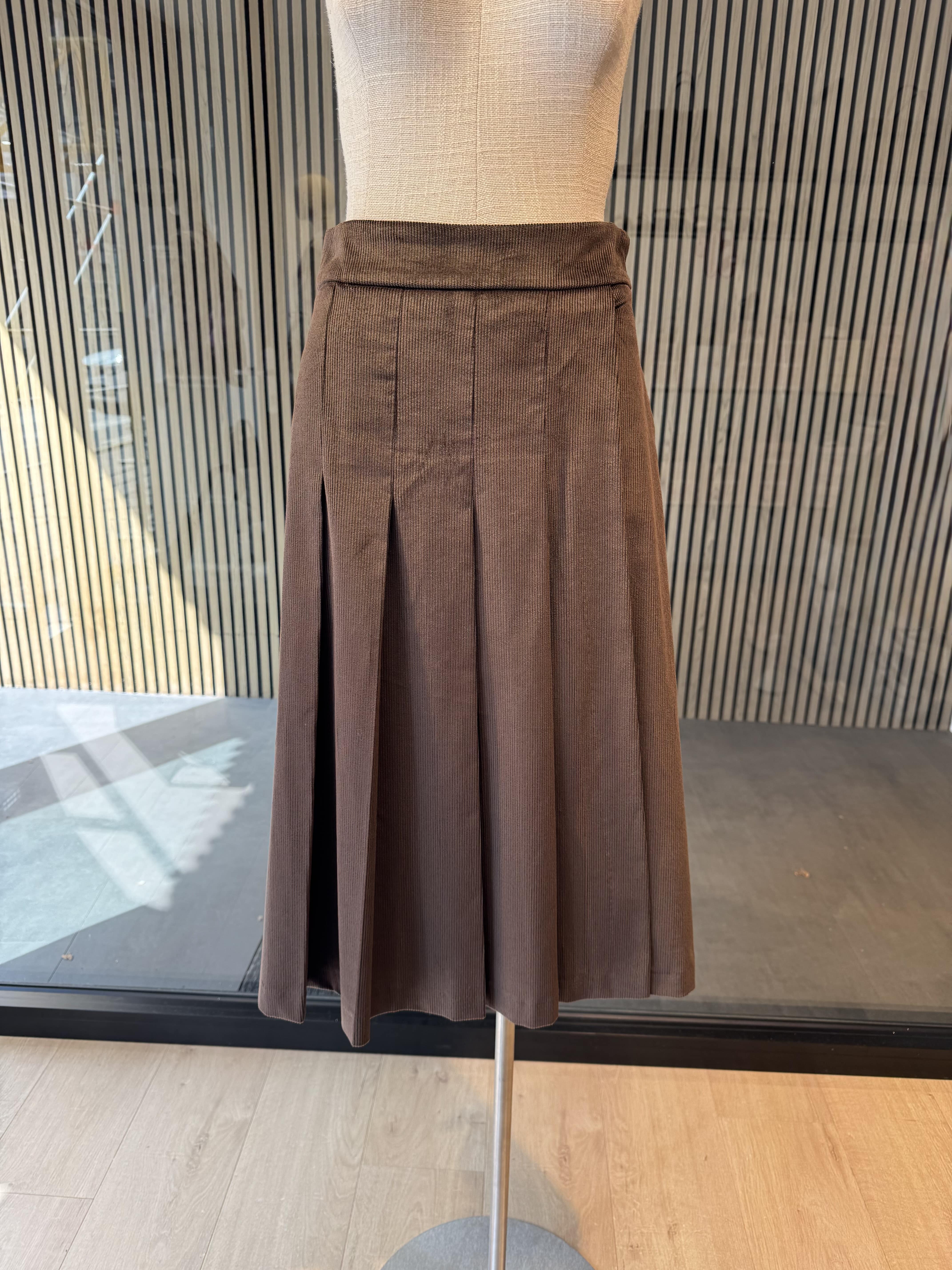 Corduroy skirt