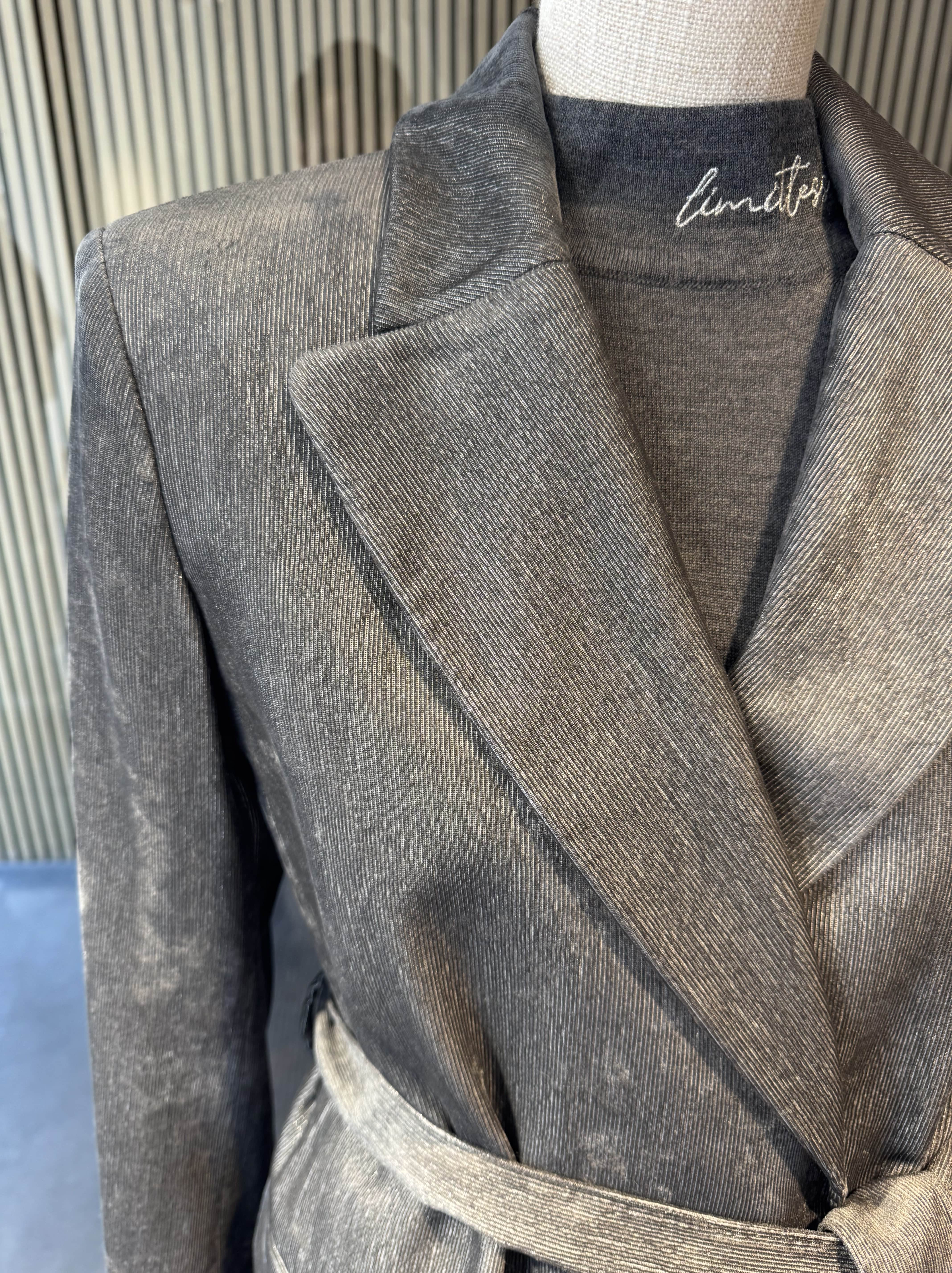 Relaxed fit corduroy jacket with silver lines