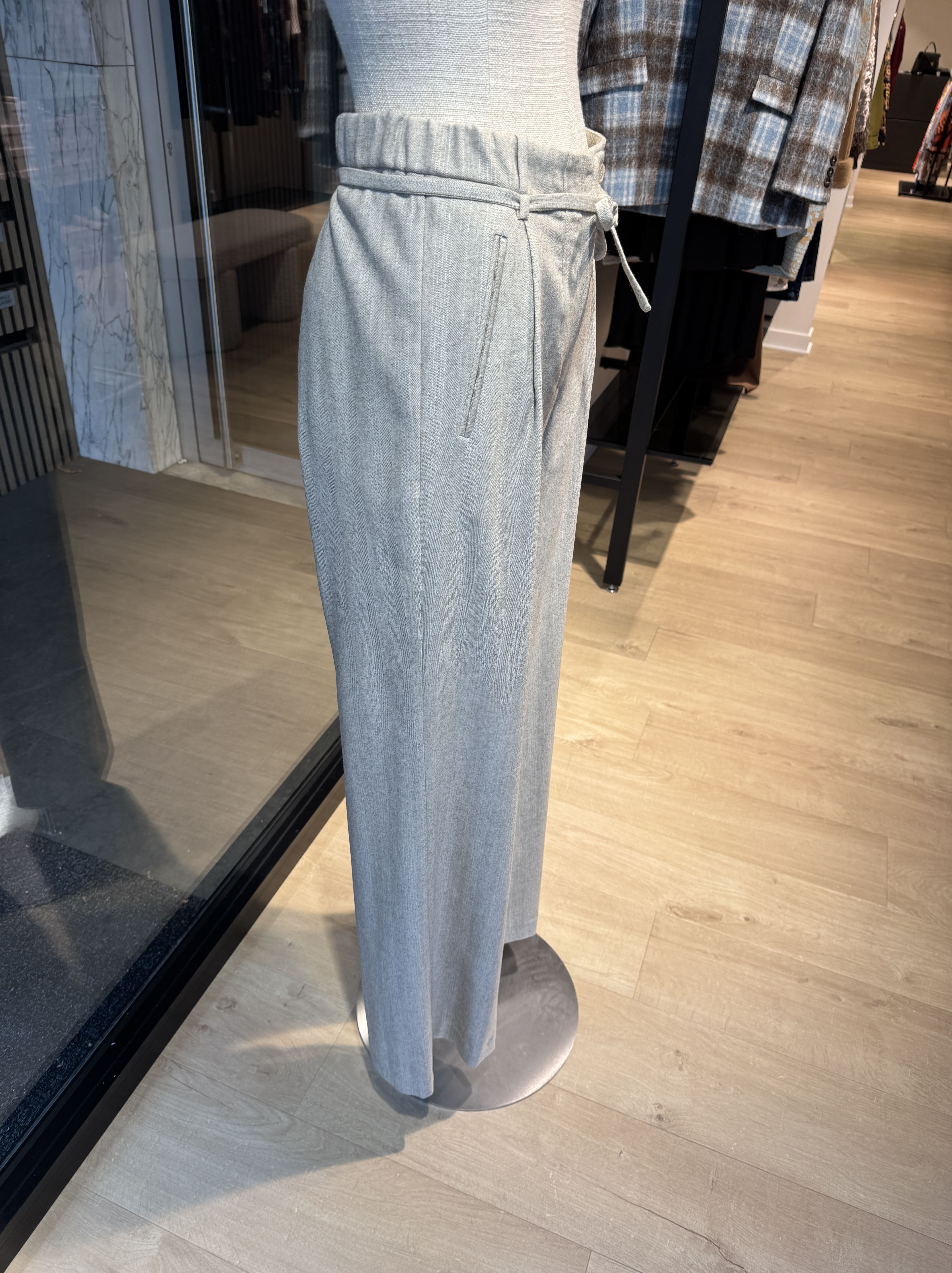 Relaxed fit trousers