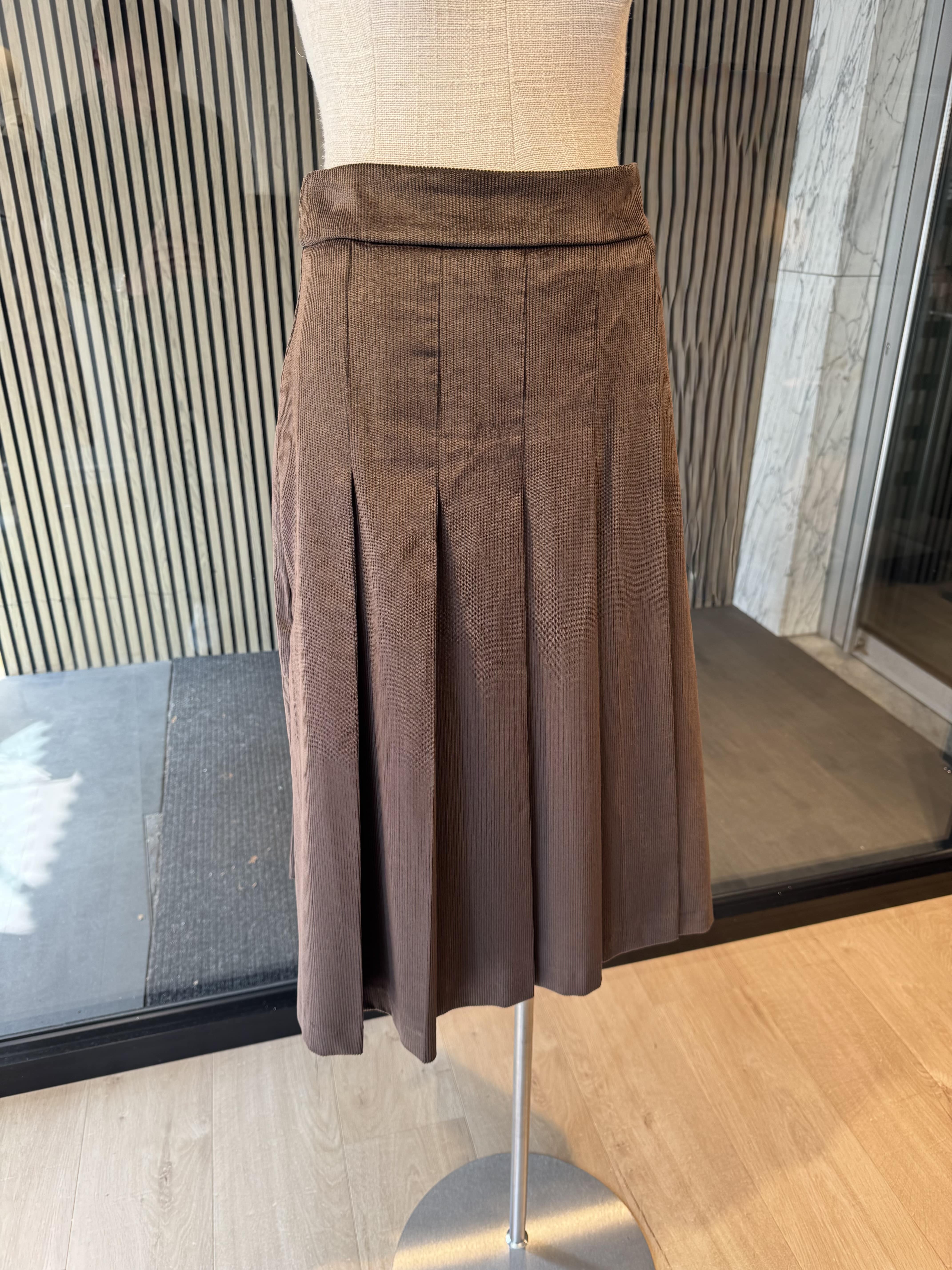 Corduroy skirt