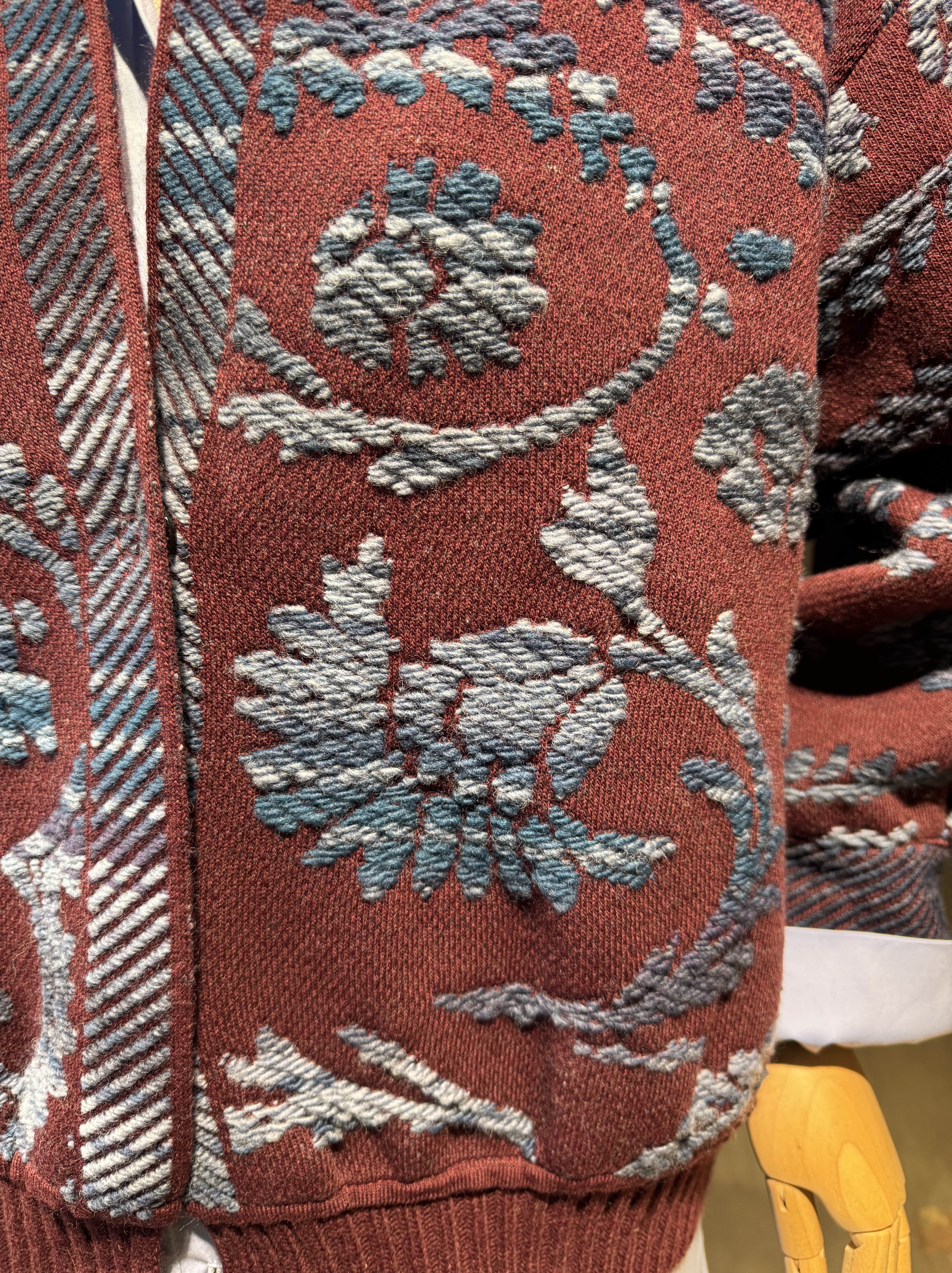 Relaxed fit burgundy printed cardigan