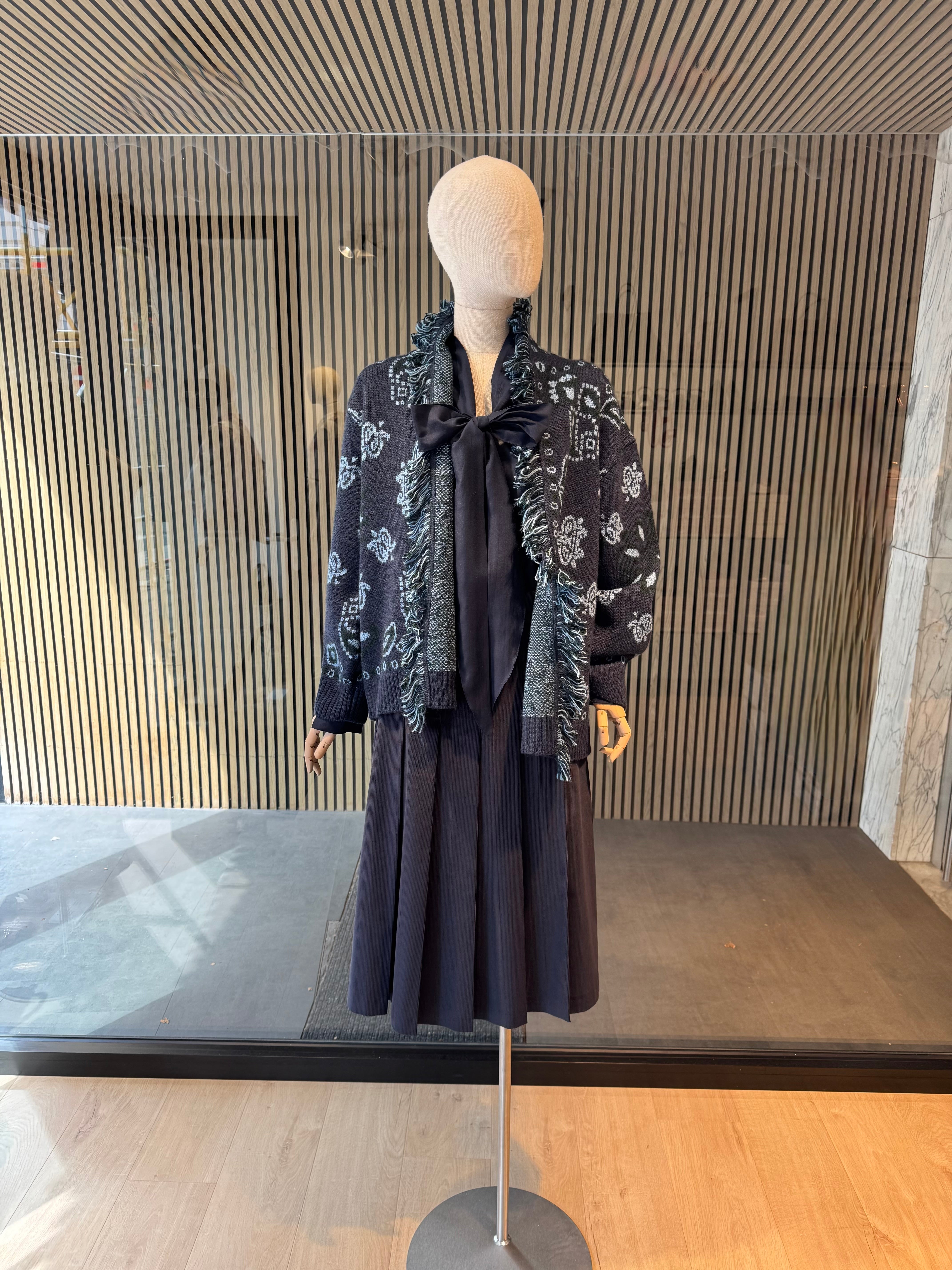Cardigan in paisley print