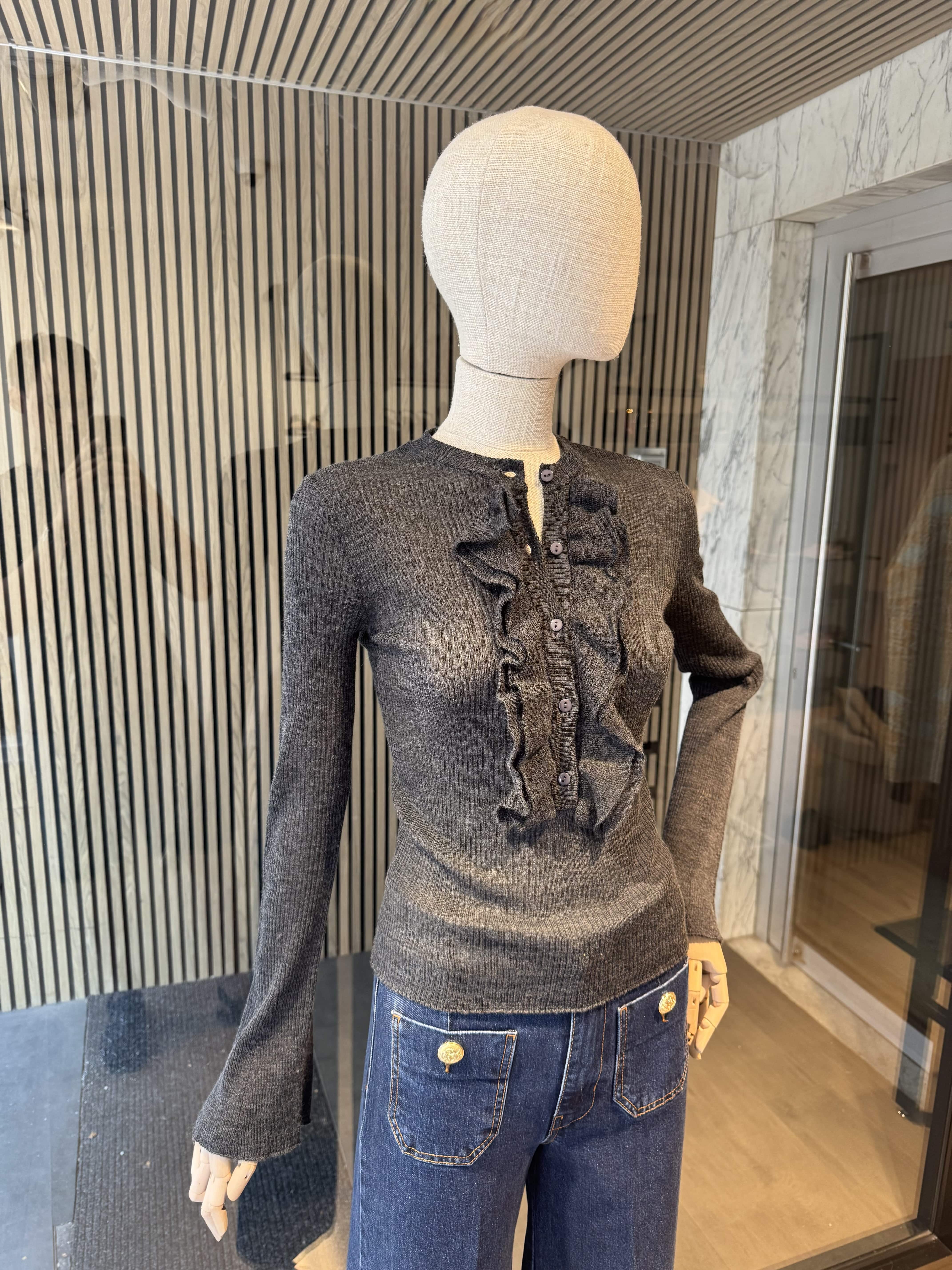 Ruffle ribbed knit top
