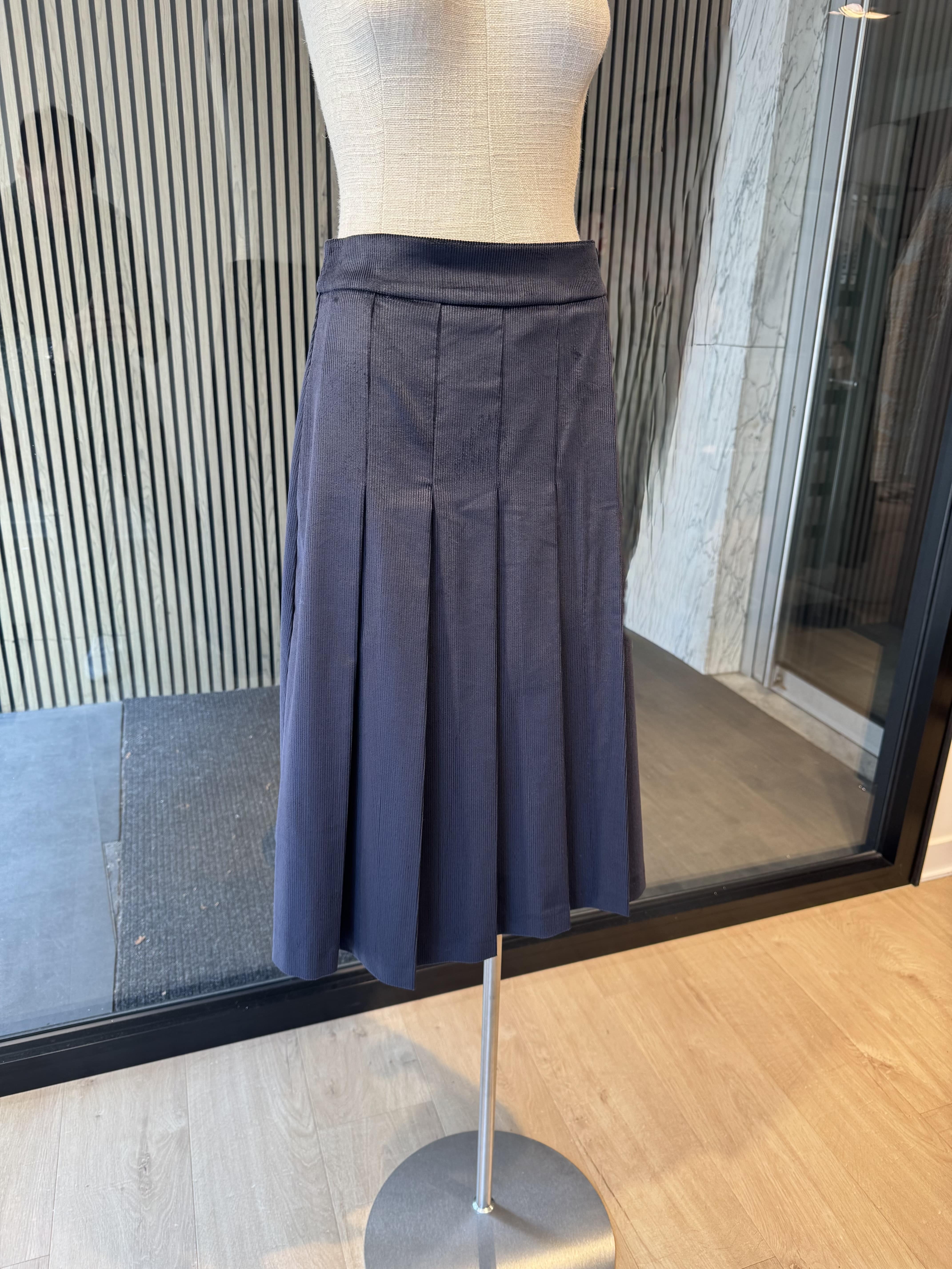 Corduroy skirt