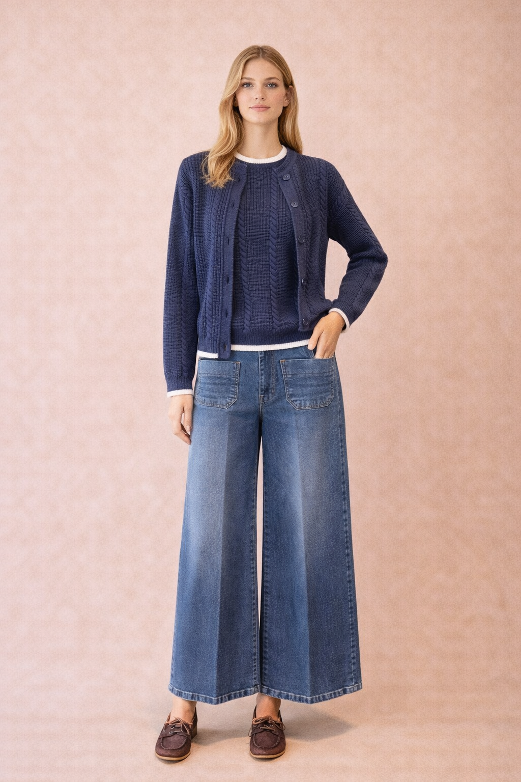 Navy Cable Knit Short Sleeve Sweater With White Trim