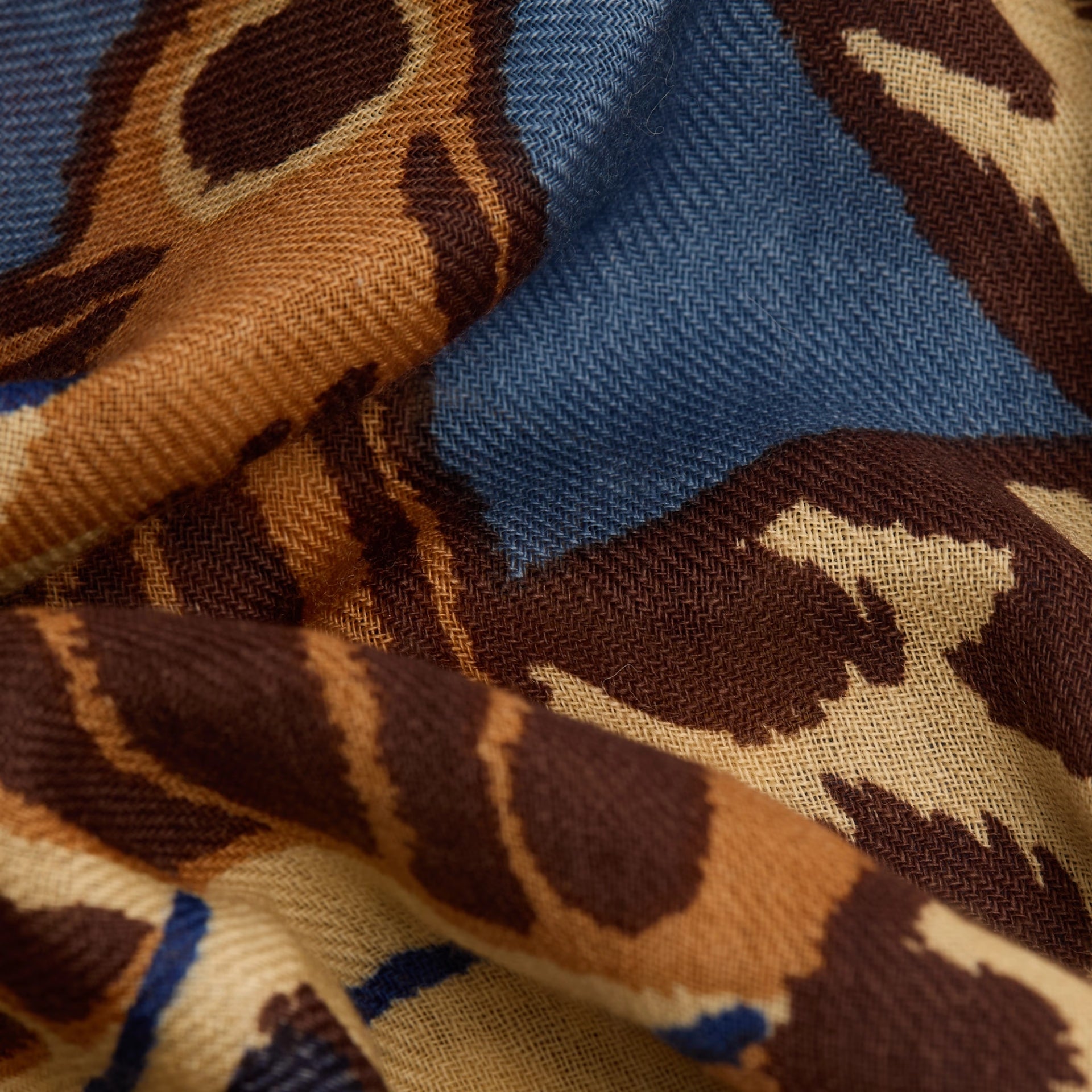 Square 130 Papillons wool blue scarf