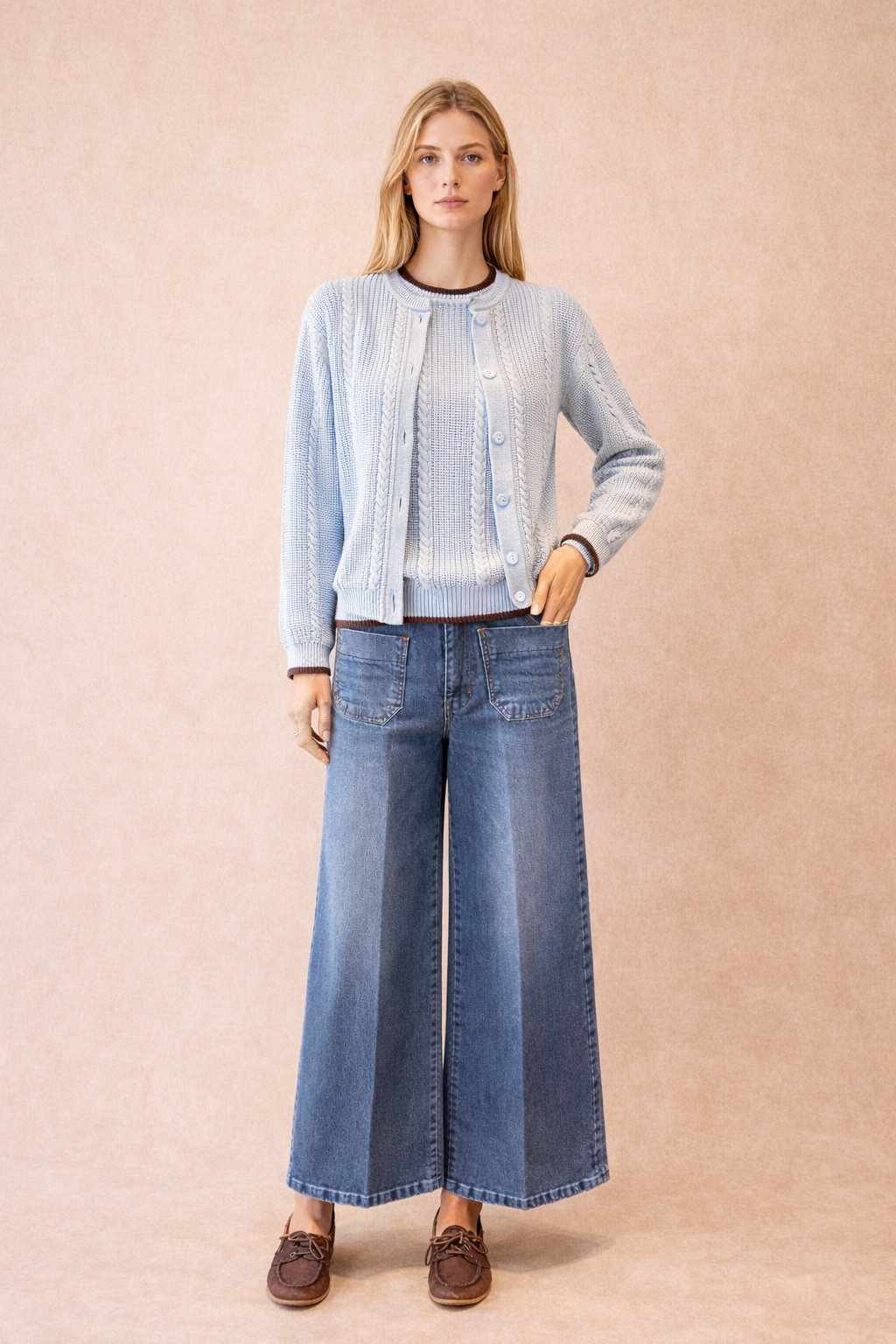 Light Blue Cable Knit Short Sleeve Sweater With Brown Trim