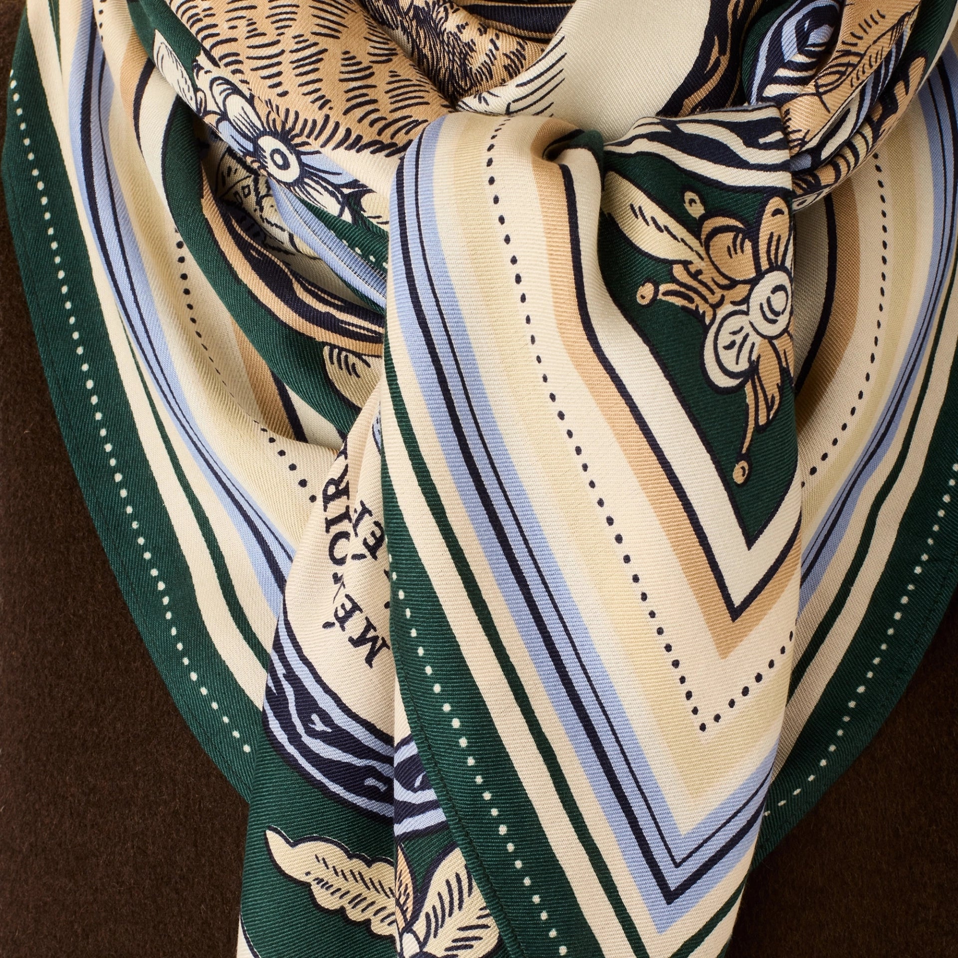 Square 130 Chance Inoui green scarf