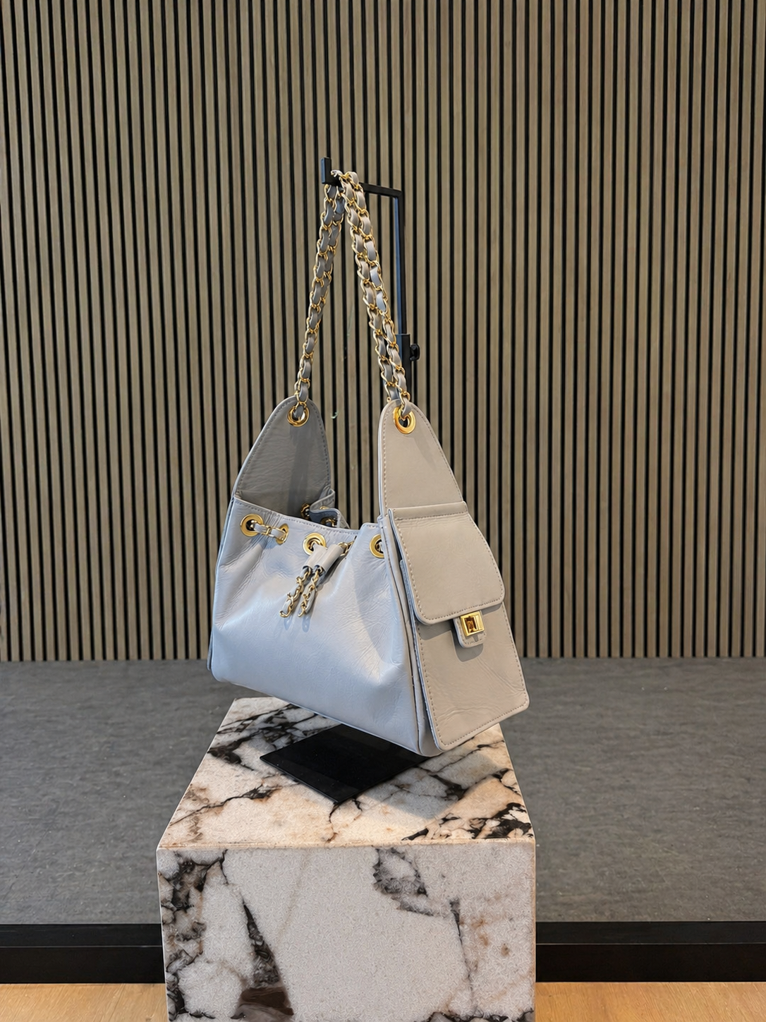 Light Blue Leather Shoulder Bag With Gold Chain Strap