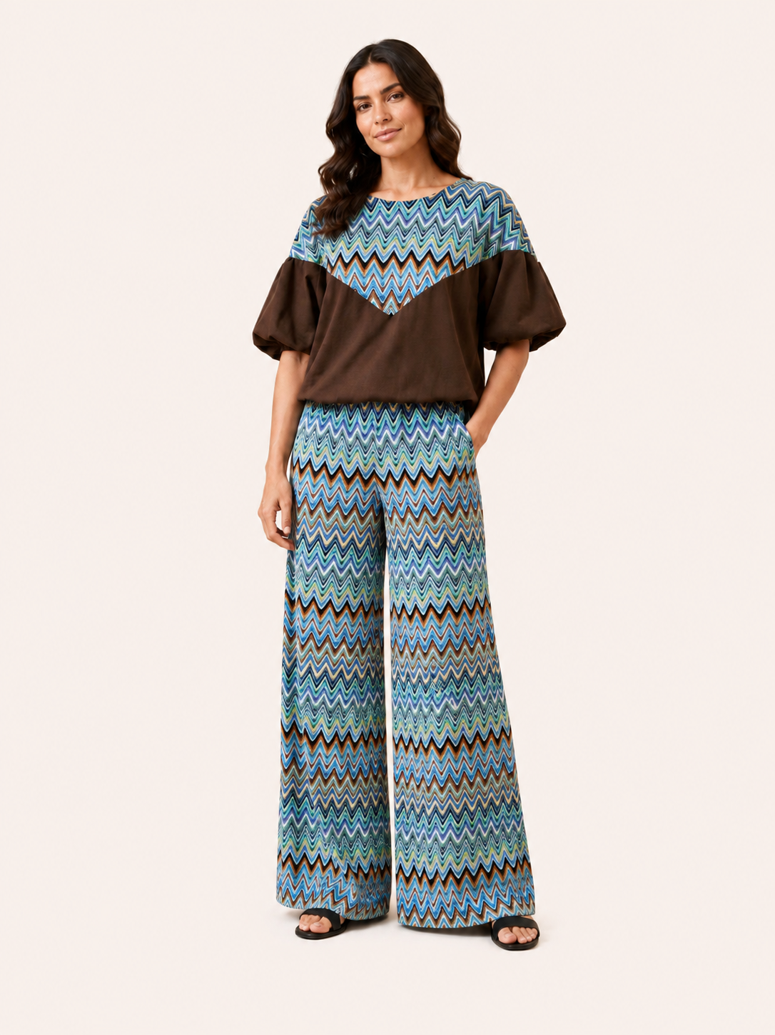 Relaxed Fit Brown & Multicolor Zigzag Print Top With Puff Sleeves