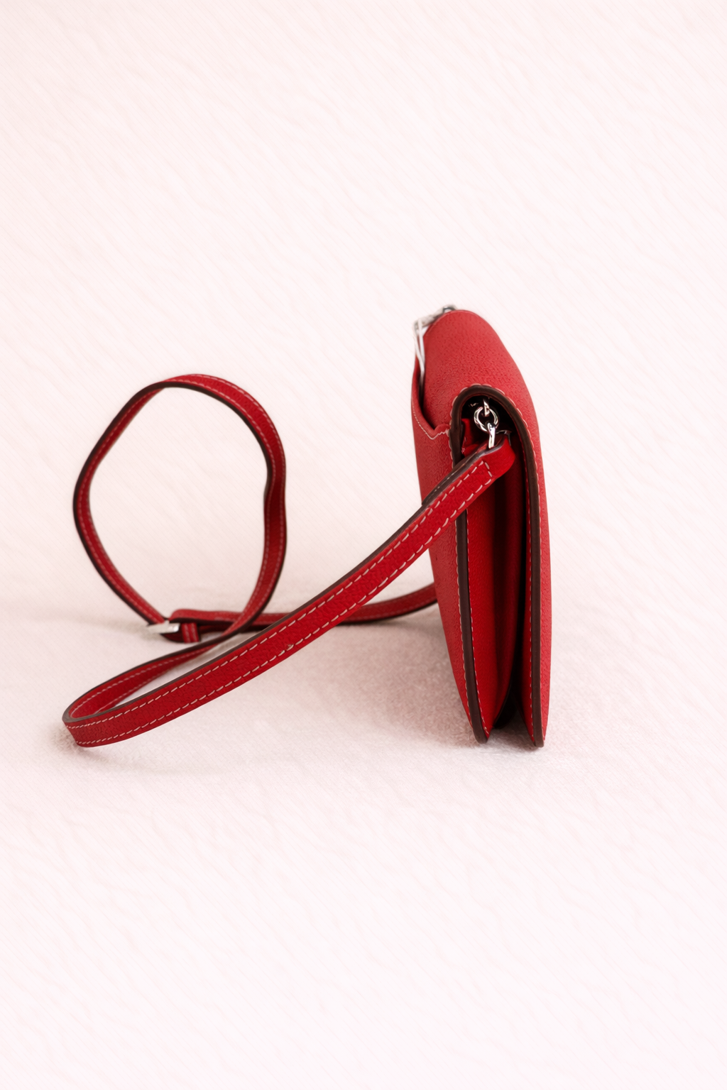 Luxe Red Leather Modular Crossbody Bag - Detachable Wallet & Adjustable Strap