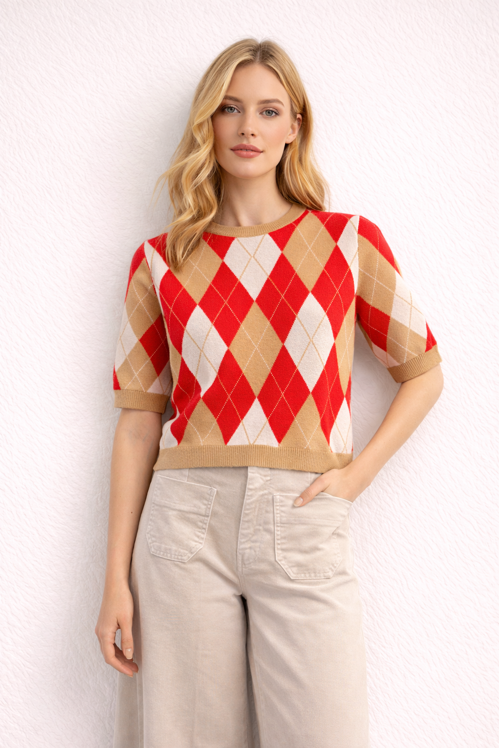Red & Beige Argyle Knit Top - Short Sleeve Diamond Sweater
