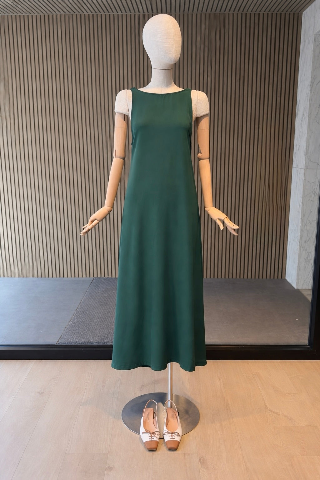 Green Sleeveless Maxi Dress