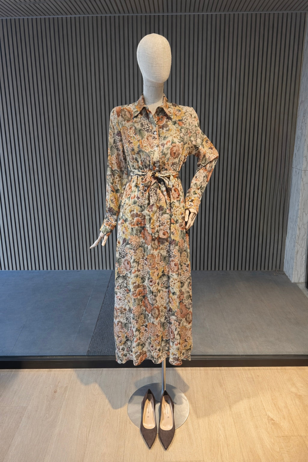 floral tie waist maxi dress Vintage Floral Tie-Waist Shirt Maxi Dress