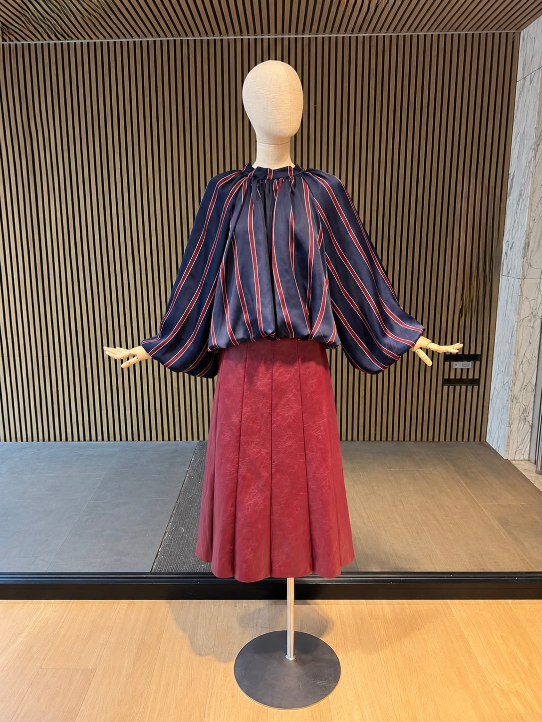 Relaxed Fit Navy Blue Striped Blouse With Balloon Sleeves