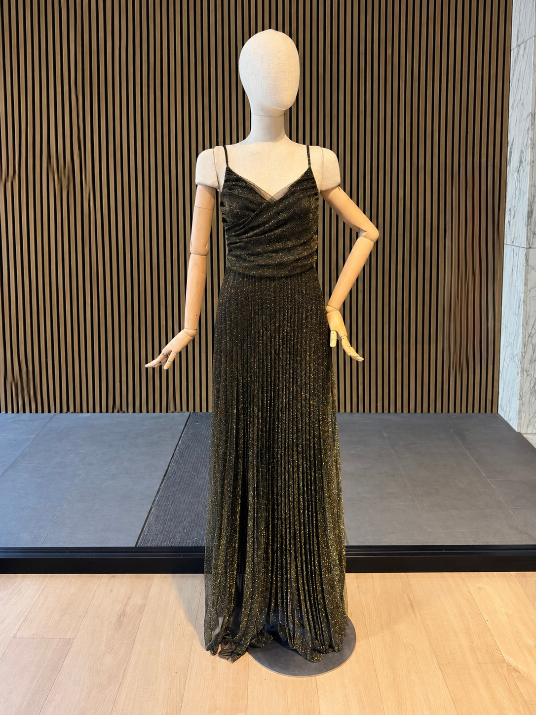 Black & Gold Glitter Pleated Maxi Evening Dress - Party Dress