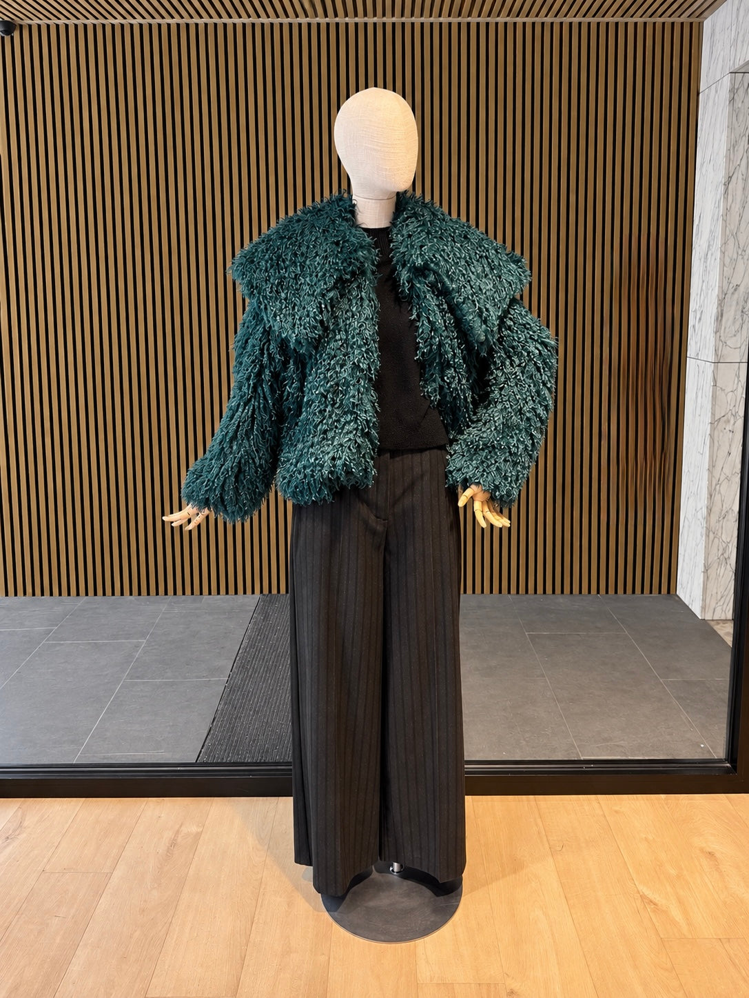 Women's Relaxed Fit Emerald Green Curly Faux Fur Jacket With Oversized Collar