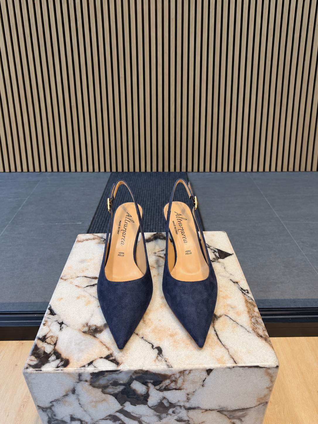 Women's Navy Suede Pointed-Toe Slingback Pumps