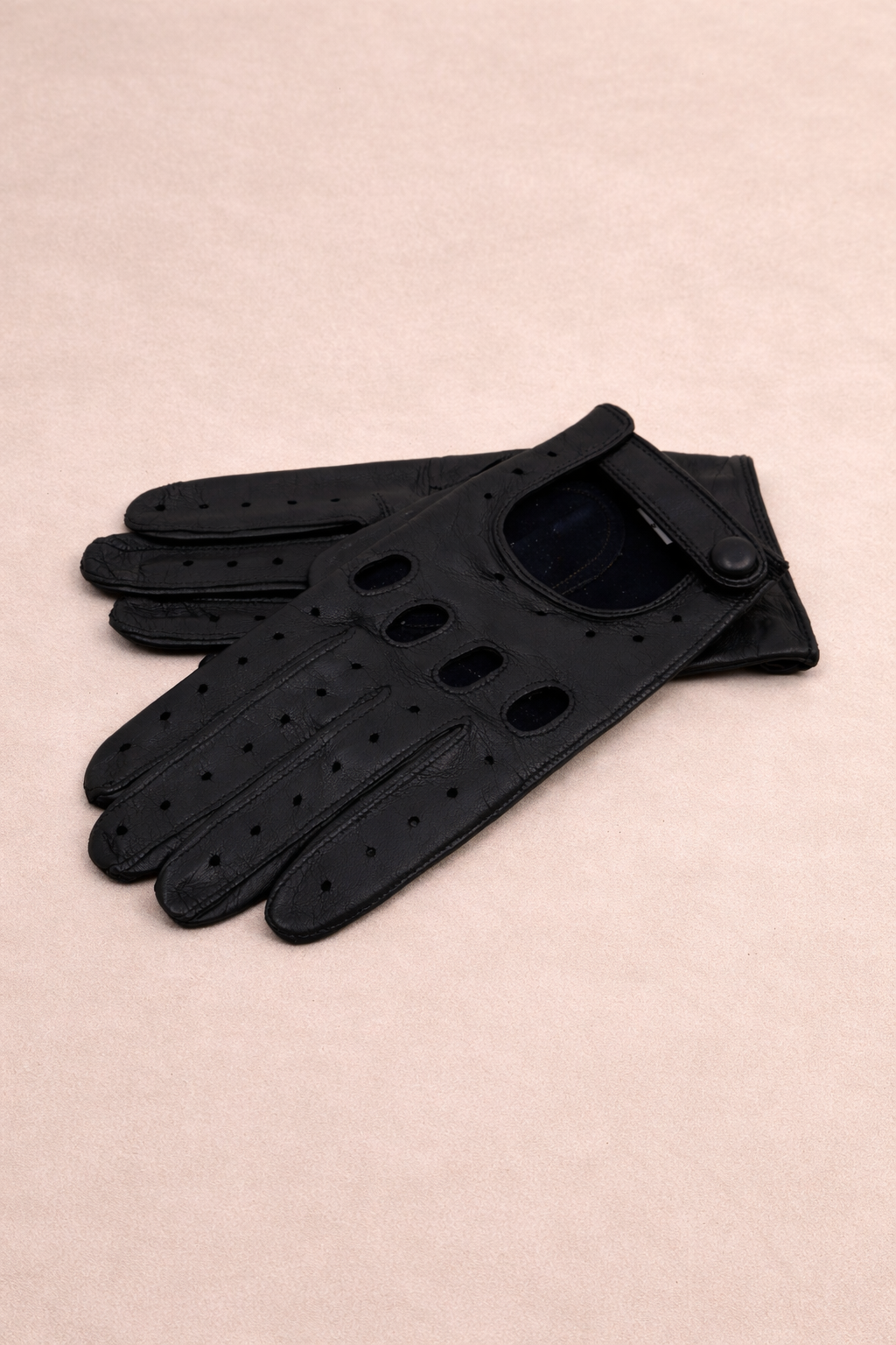 Messina Women's black leather driving gloves