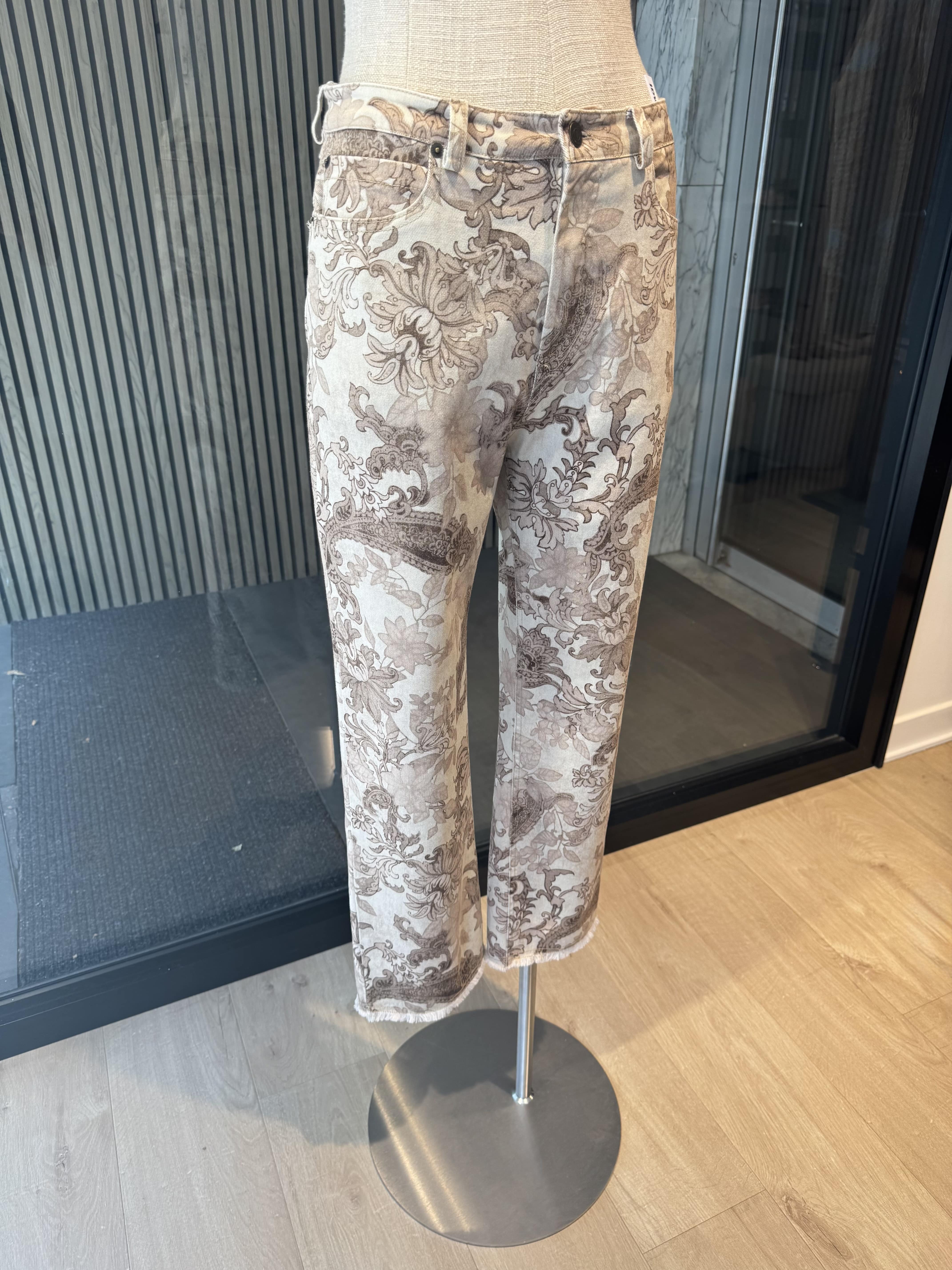 Jeans with ornament