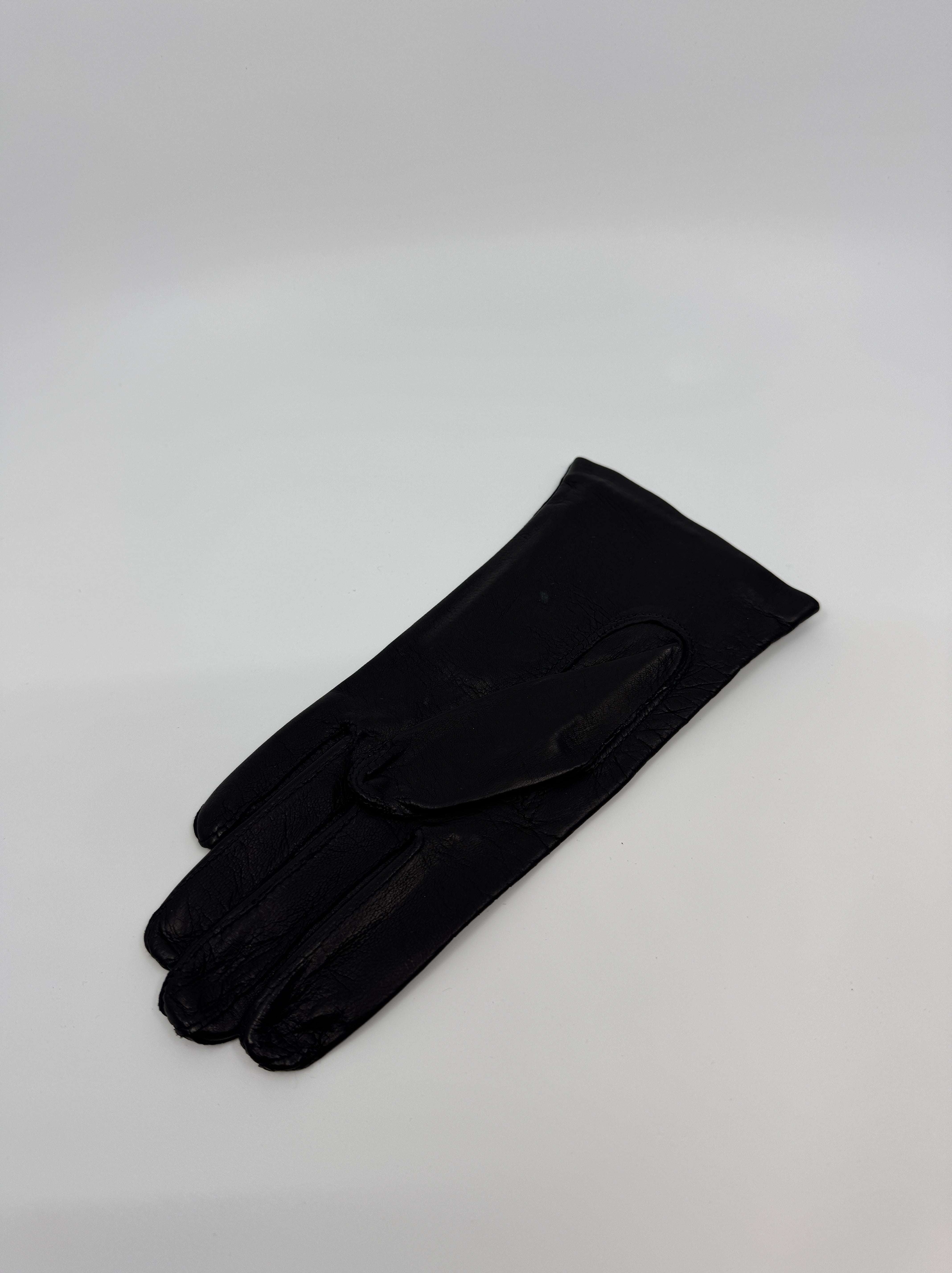 Vernazza women's black leather gloves