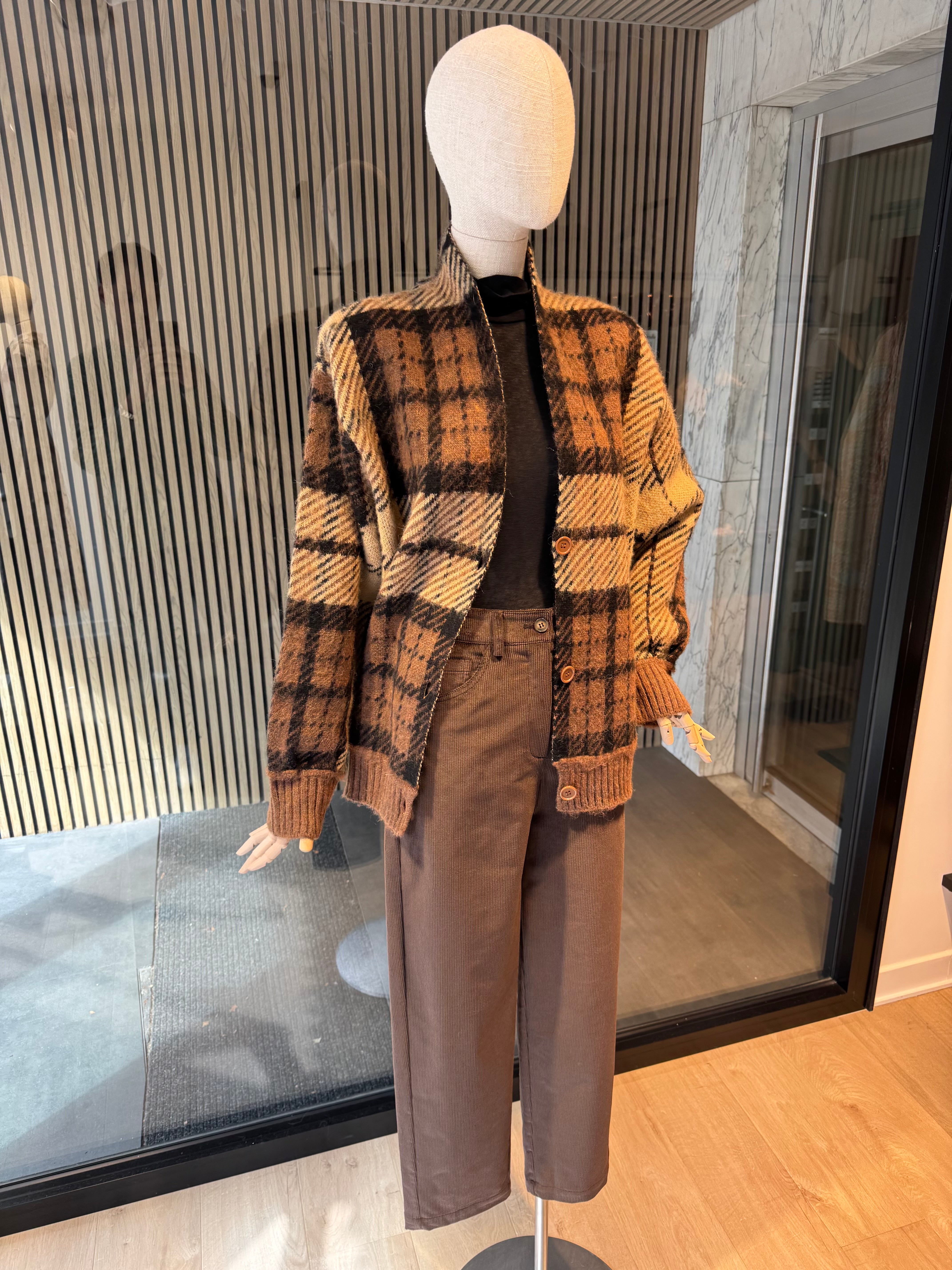 Relaxed check cardigan with buttons