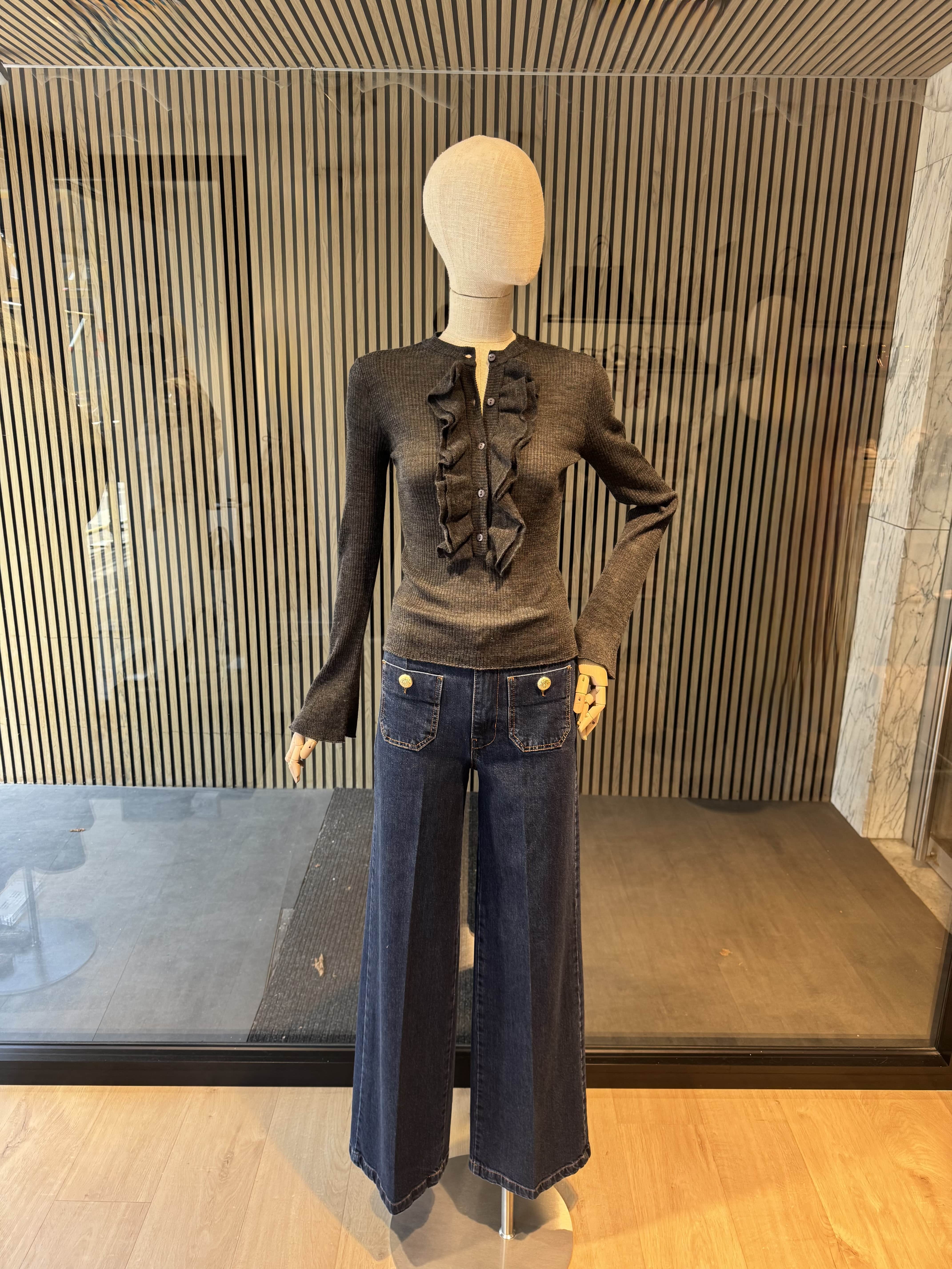 Ruffle ribbed knit top