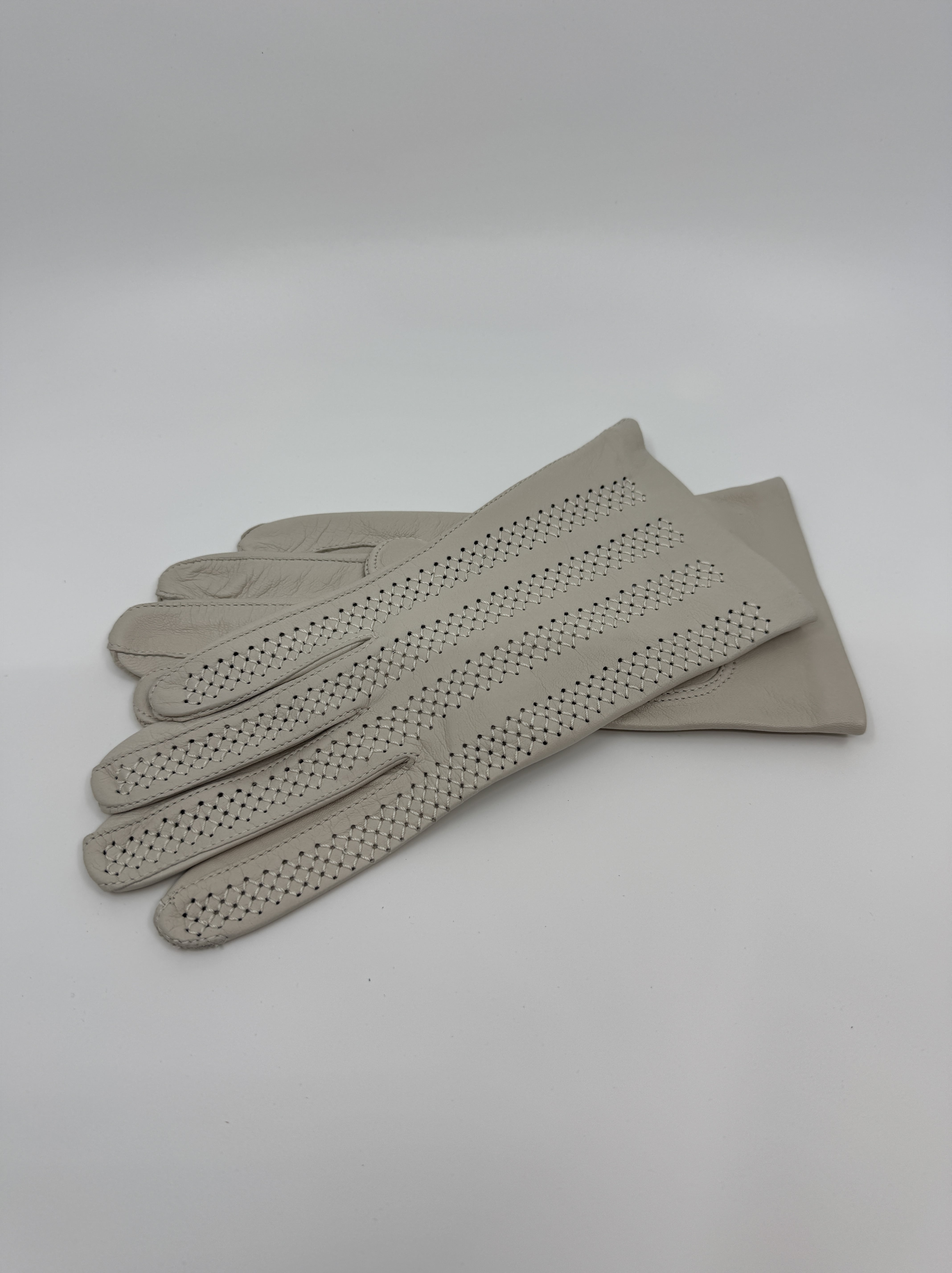 Vernazza women's cream leather gloves